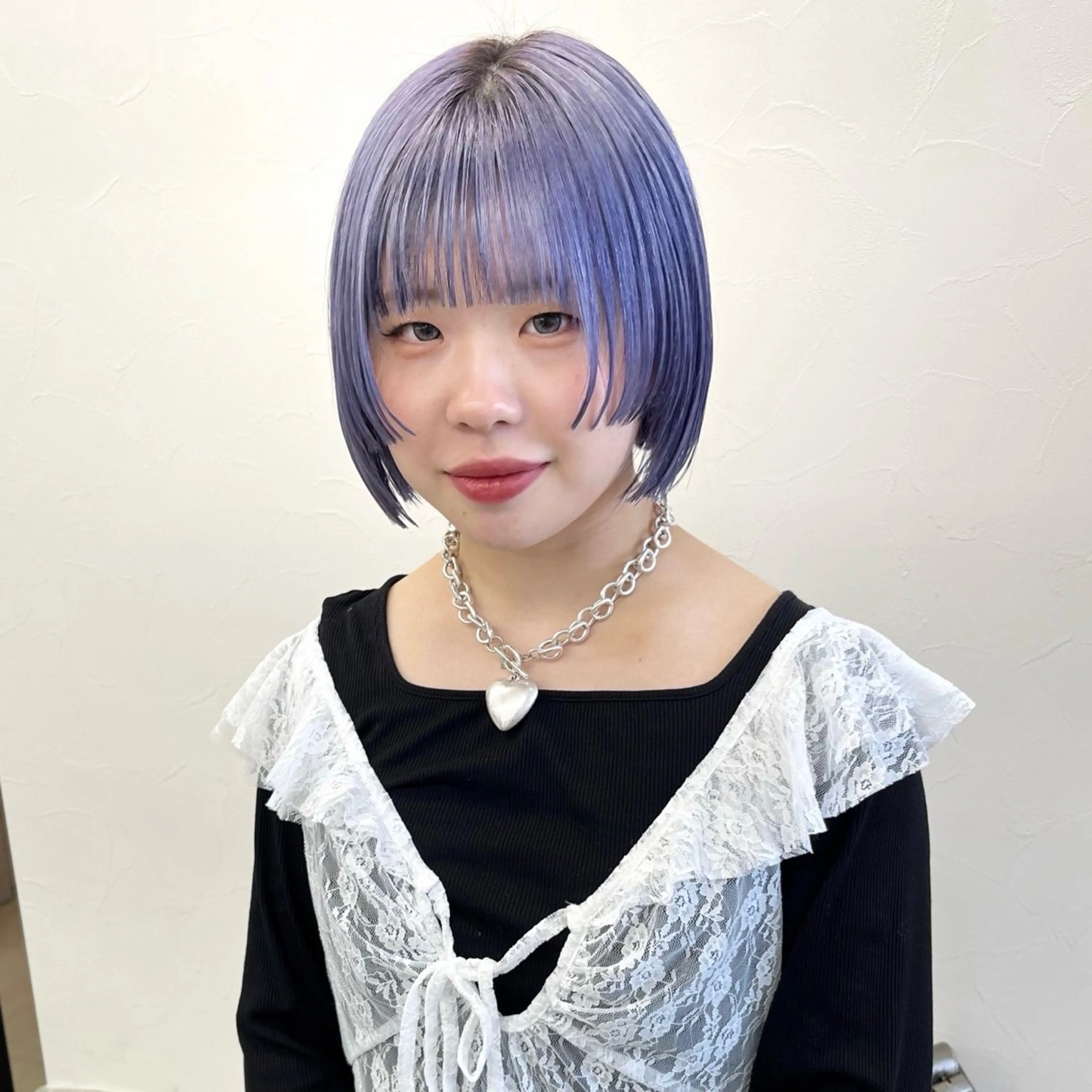 ショート カラー ブリーチ ラベンダーカラー ブリーチなしカラー ボブ 髪質改善 カット ヘアカラー トリートメント 初めてのショート お任せください✂️のヘアスタイル