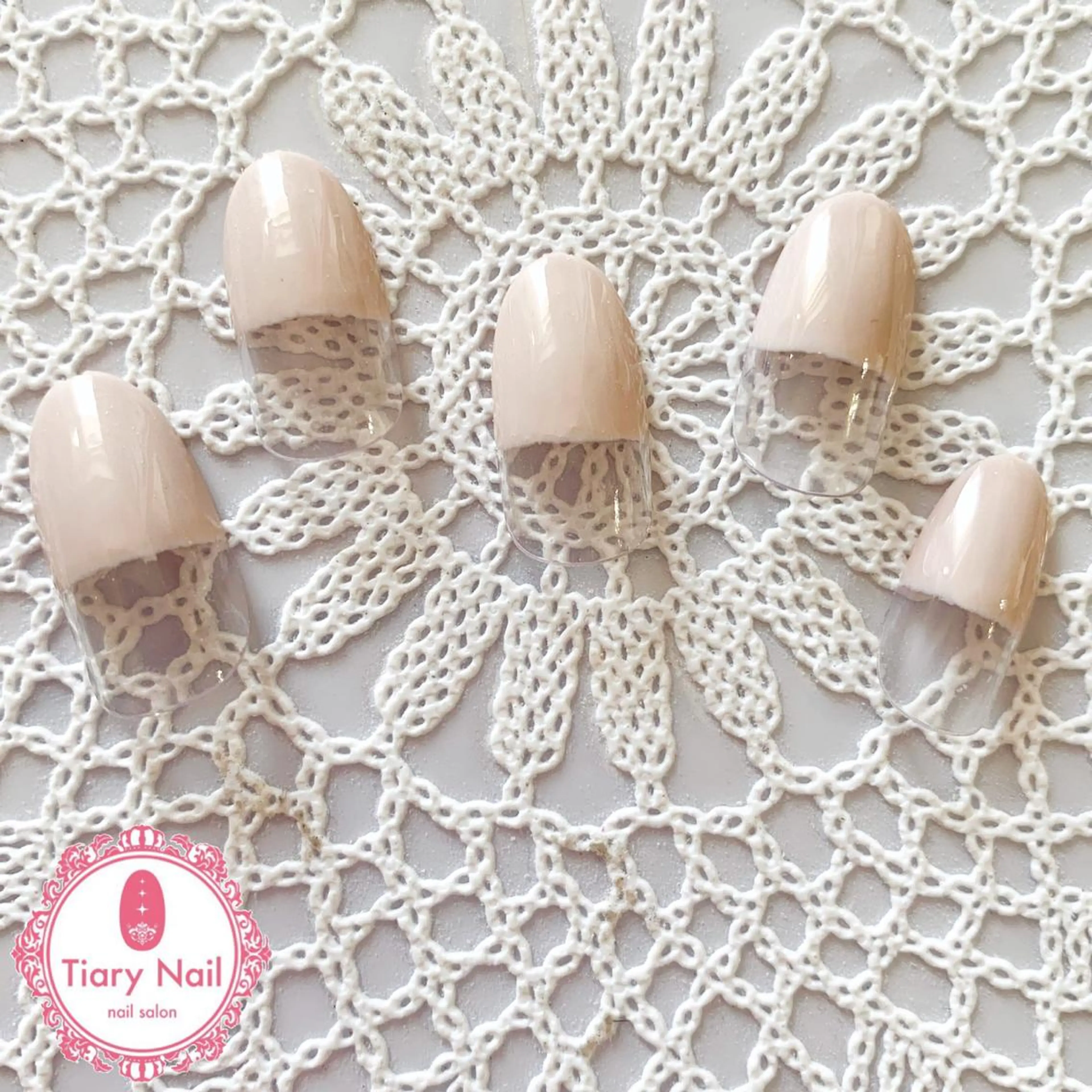 ネイル tiarynail K Kのネイルデザイン