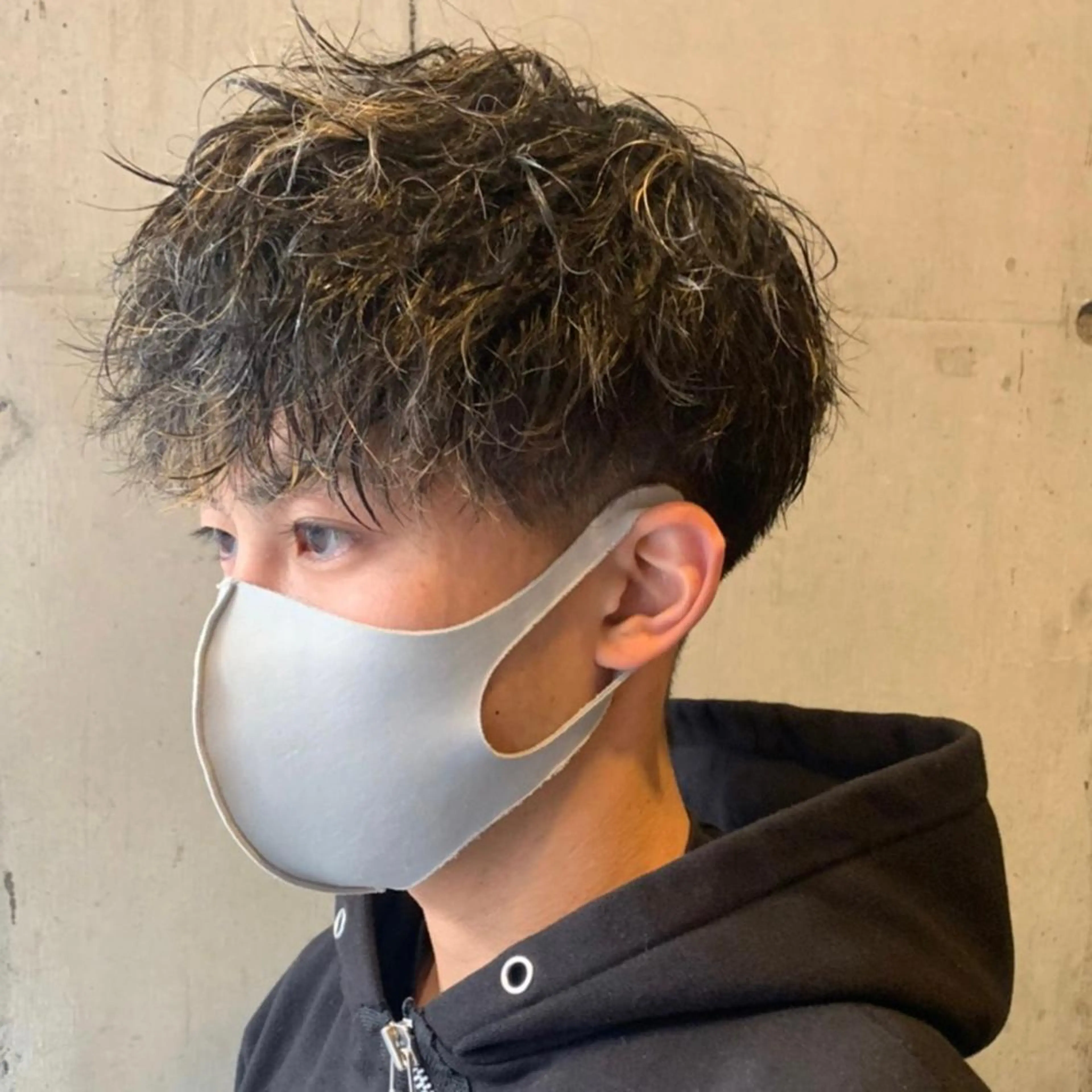 カラー パーマ メンズ 酸性ストレート・ メンズ  三原 楊子のヘアスタイル