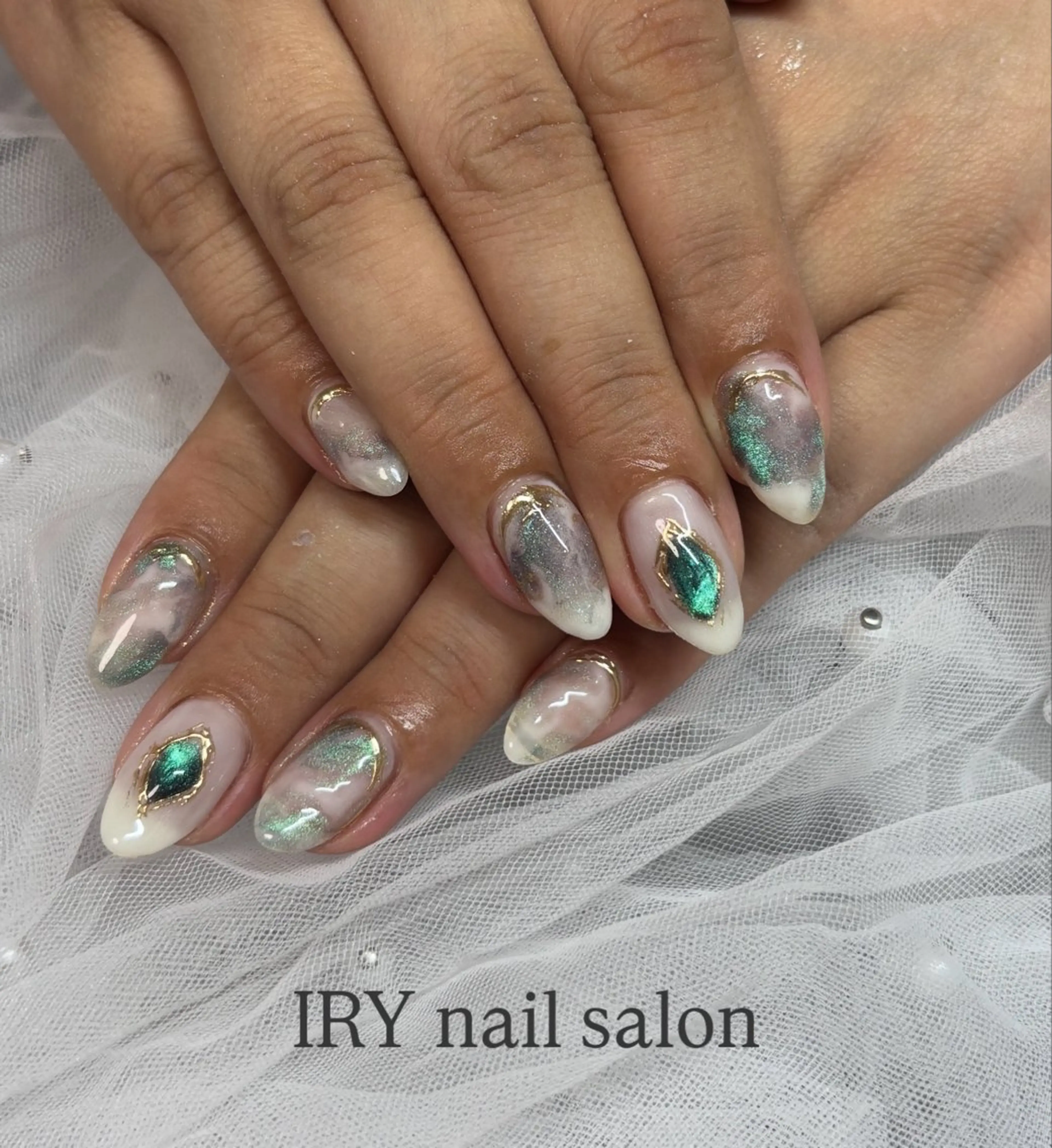 ネイル 三本 綾奈のネイルデザイン