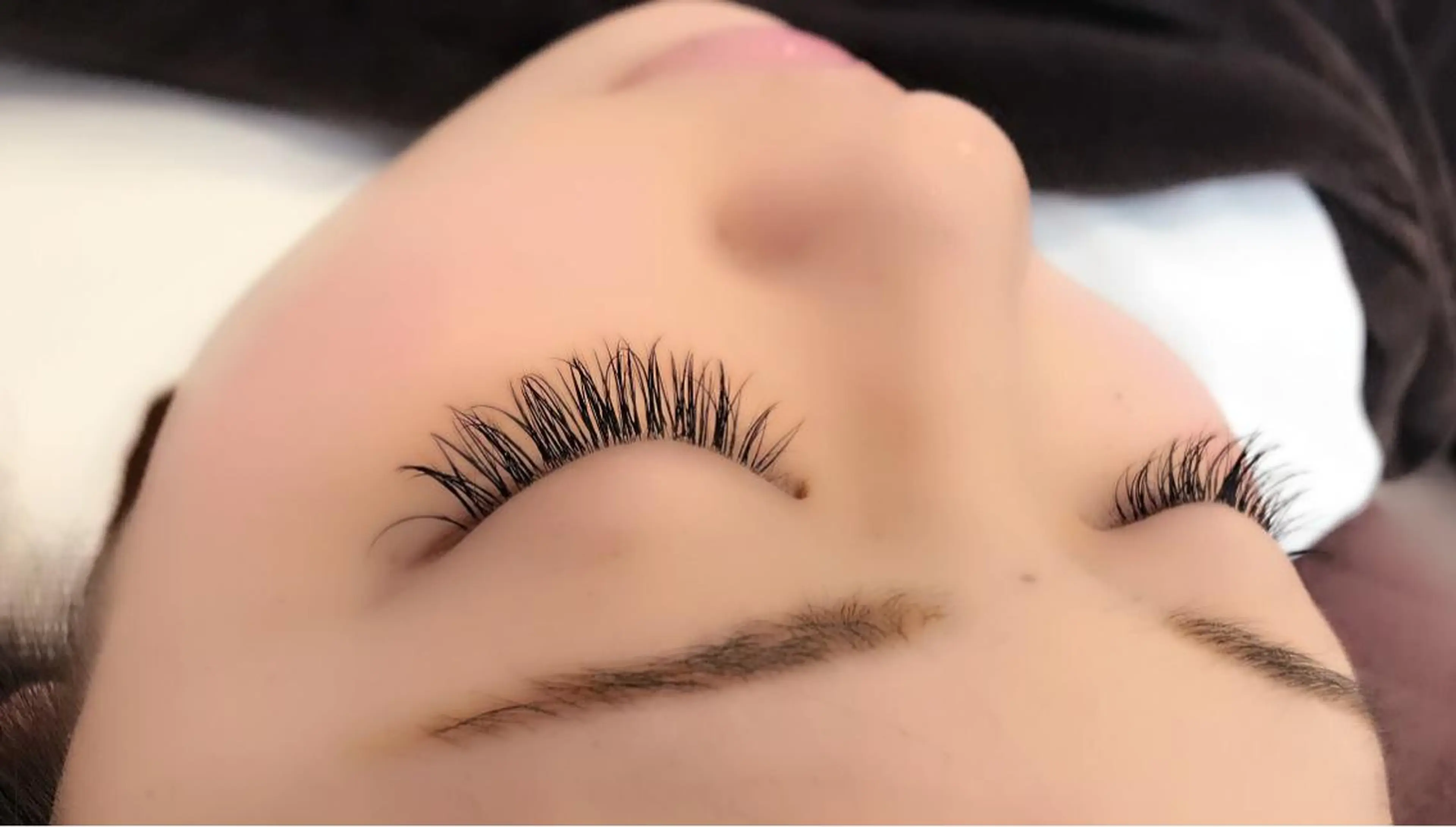 マツエク・マツパ 岡田詩織 MODE Ks松原店のヘアスタイル