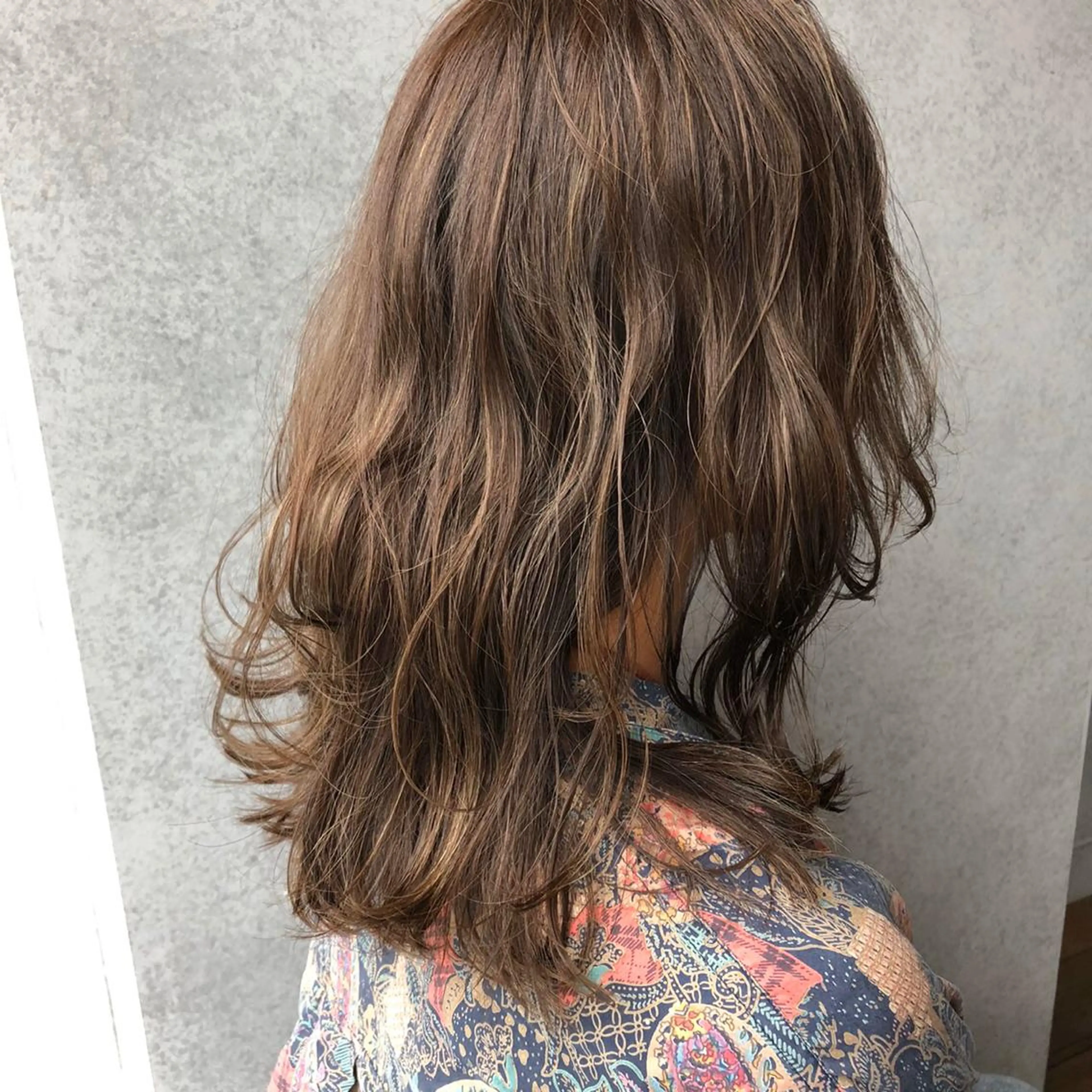 セミロング カラー 櫻井 未悠のヘアスタイル