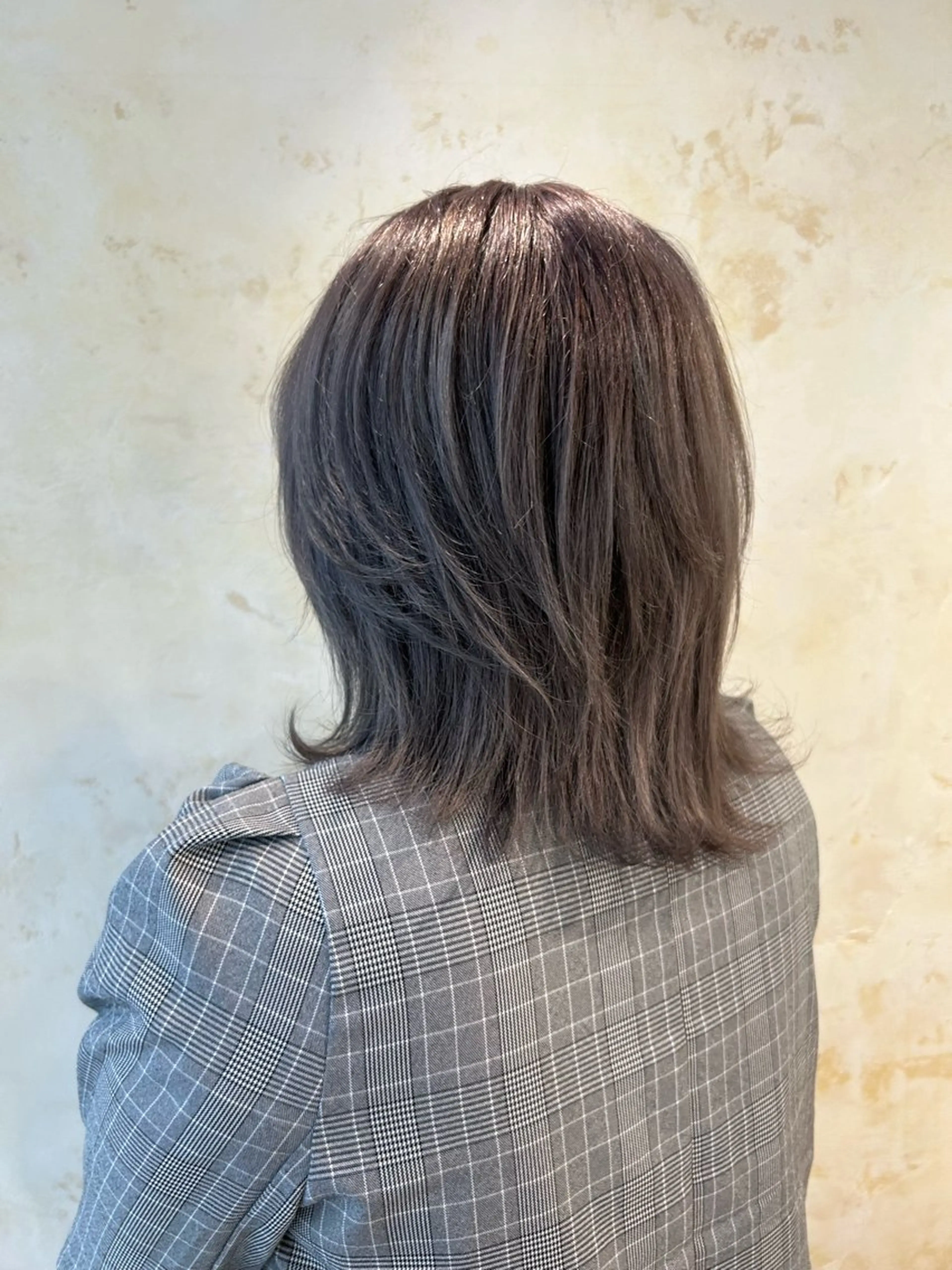 ミディアム カラー ハイライトカラー シルバー ハイライト レイヤー/流行りヘア 🤲MIREI🤲のヘアスタイル