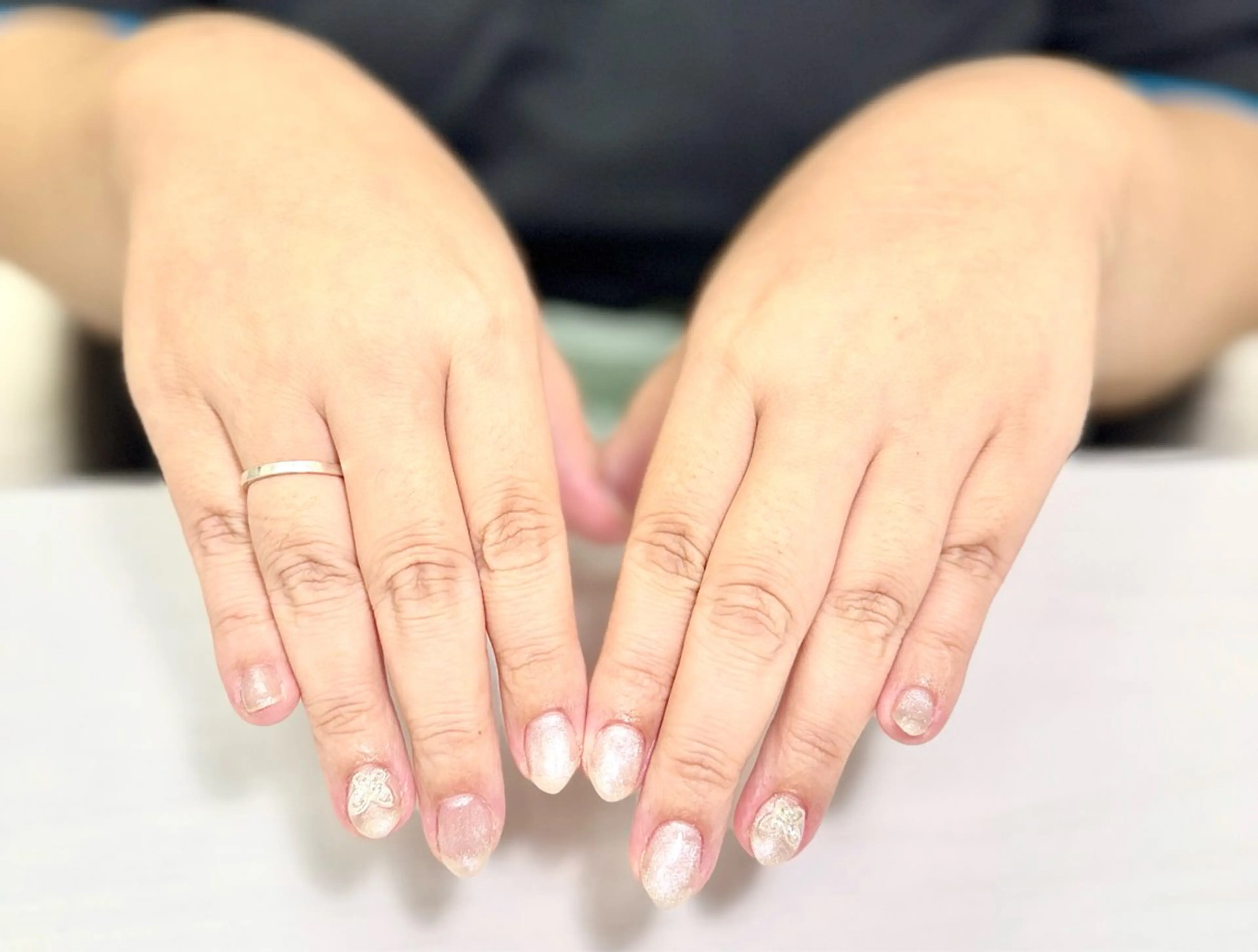 ネイル マグネットネイル マグネットワンカラー ワンカラーネイル ラスターネイル shioriのネイルデザイン