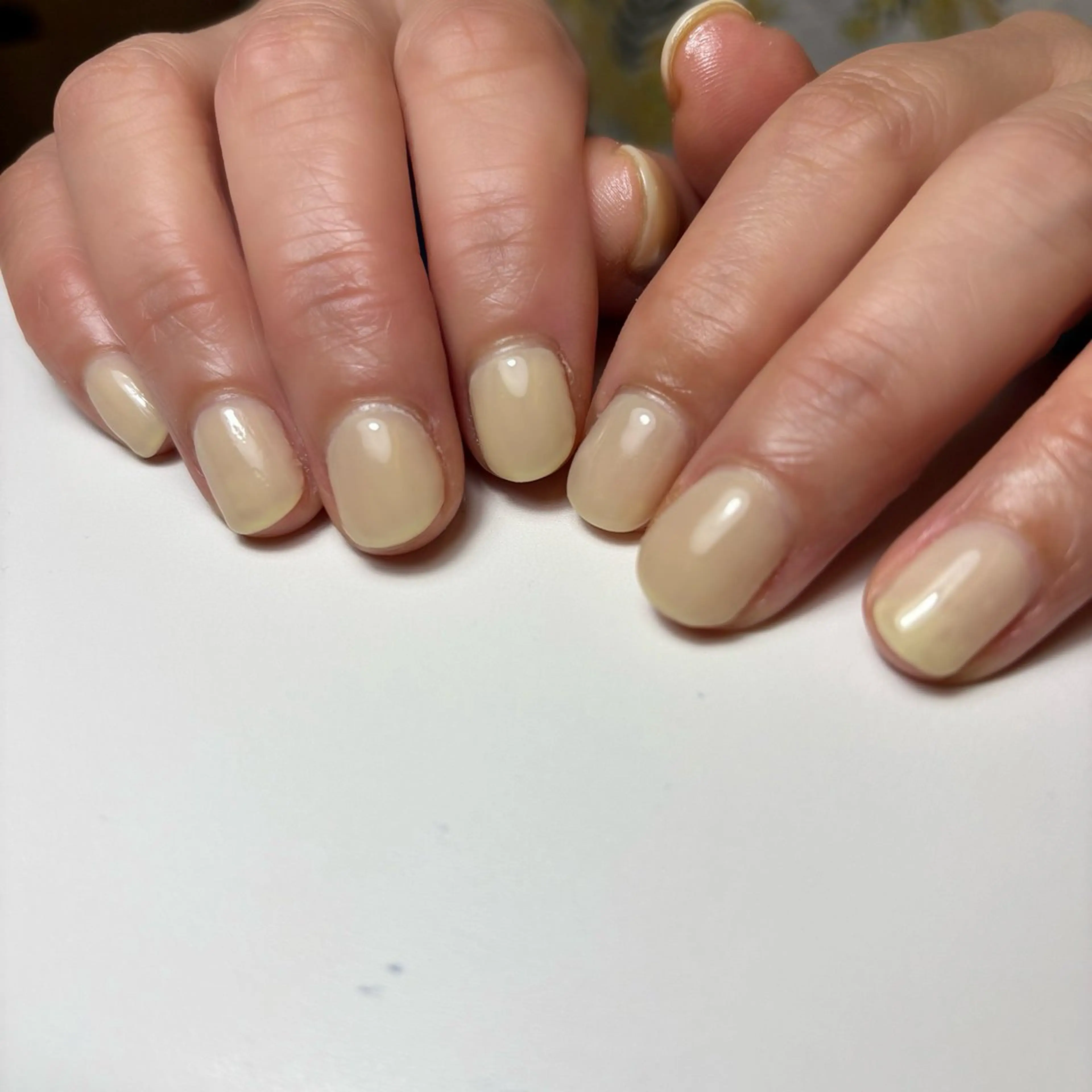 ネイル 春ネイル 黄色 ハンドネイル Agapi所属・Agapi💐 momoのネイルデザイン