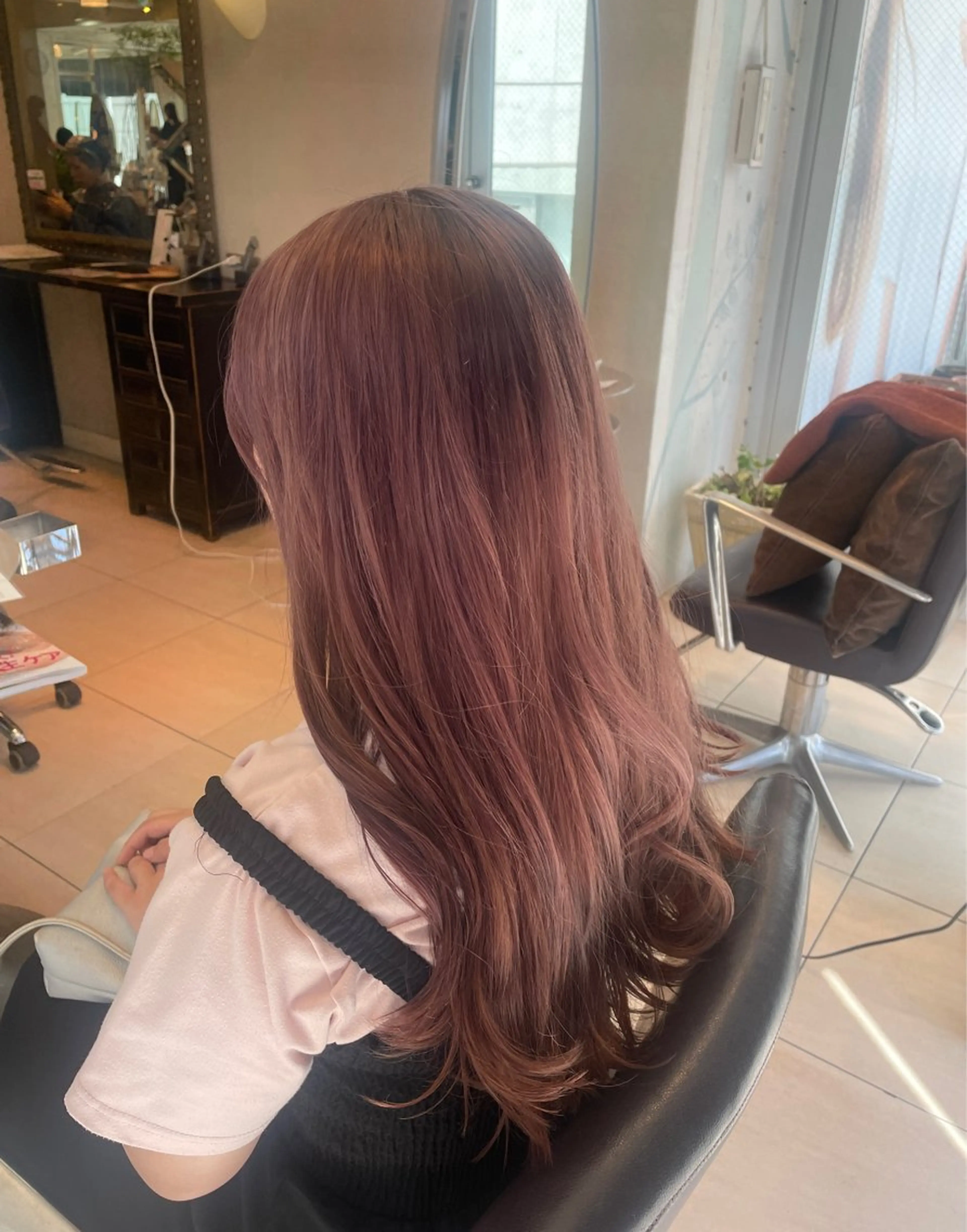 ロング カラー ピンクカラー ヘアカラー Of  hair宮崎台店所属・菊池 菜月のヘアスタイル