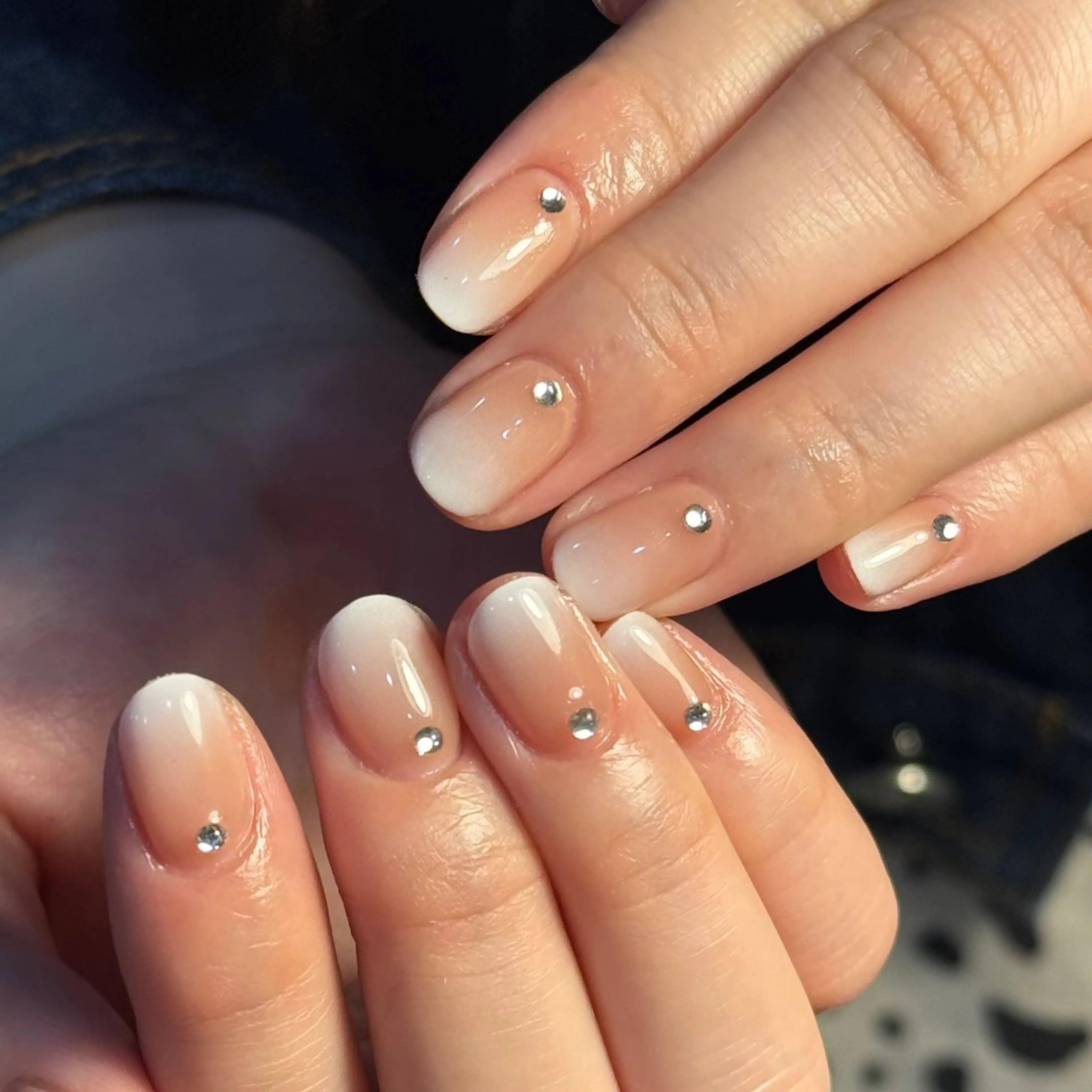 ネイル ストーンネイル Tagi 銀座所属・Tagi Nail 銀座店のネイルデザイン