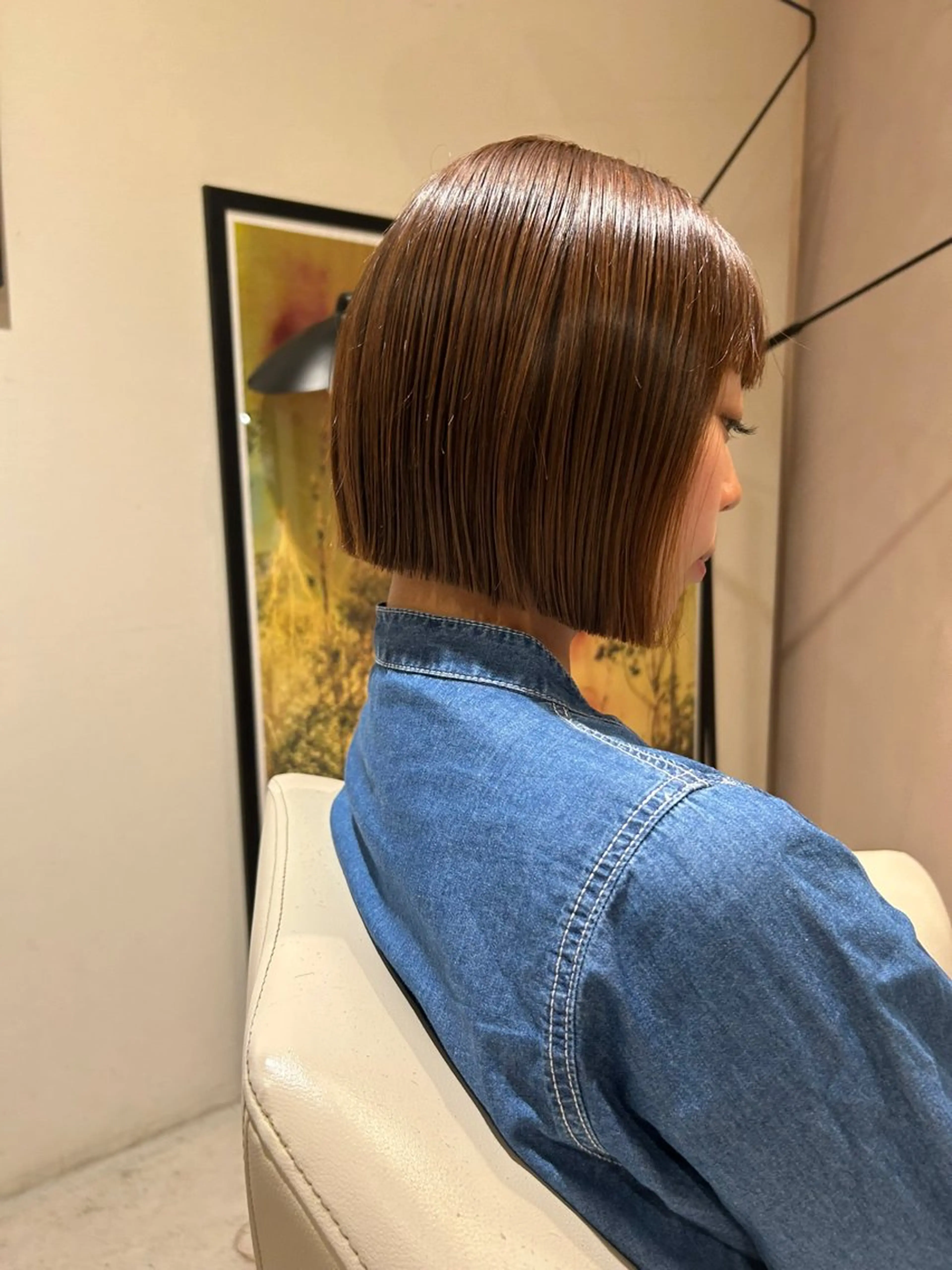 ミディアム 有岡 陽菜のヘアスタイル