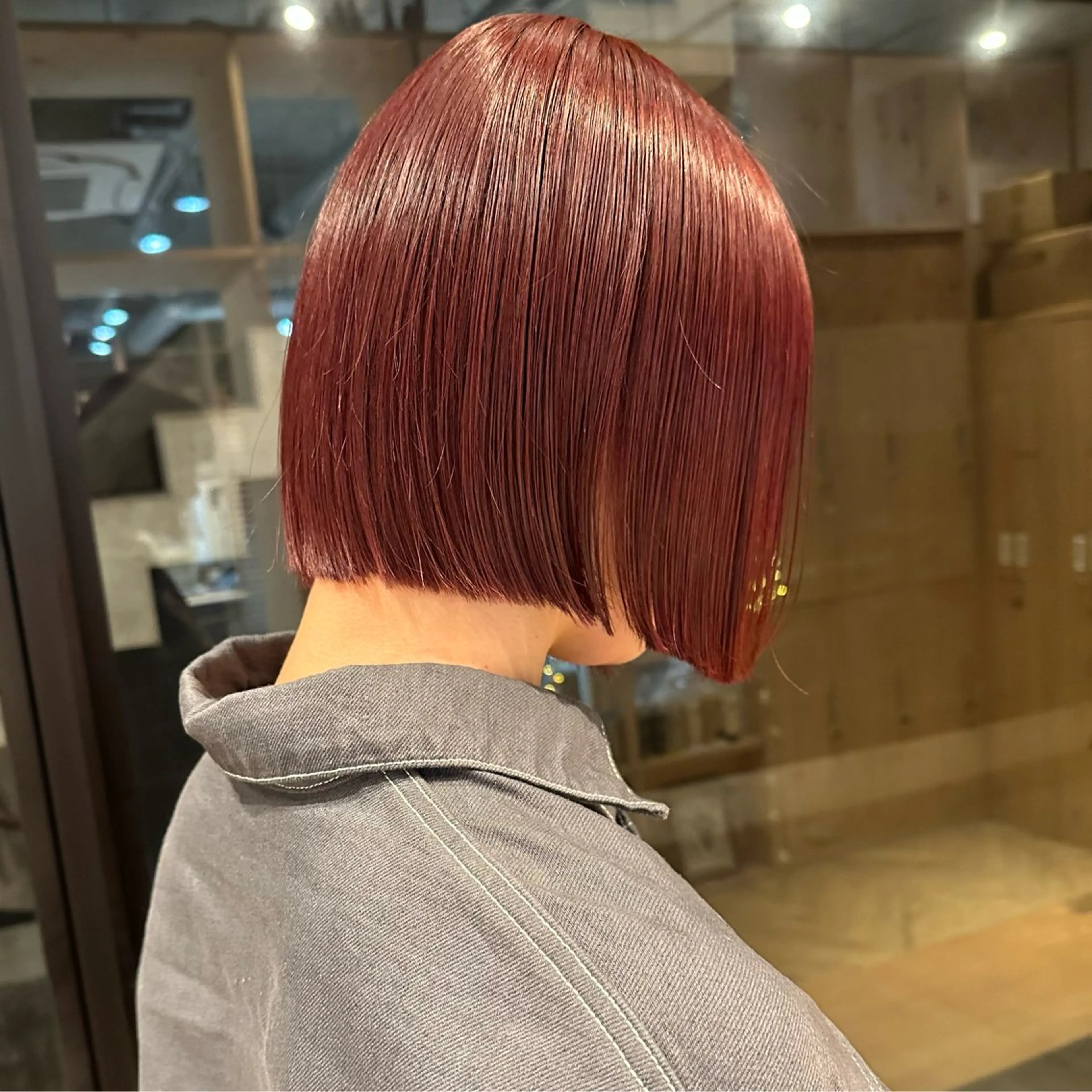 ショート カラー ブリーチ ダブルカラー ブリーチなしカラー レッドカラー ボブ ボブ/レイヤー/ニュ アンスパーマ/小夏のヘアスタイル