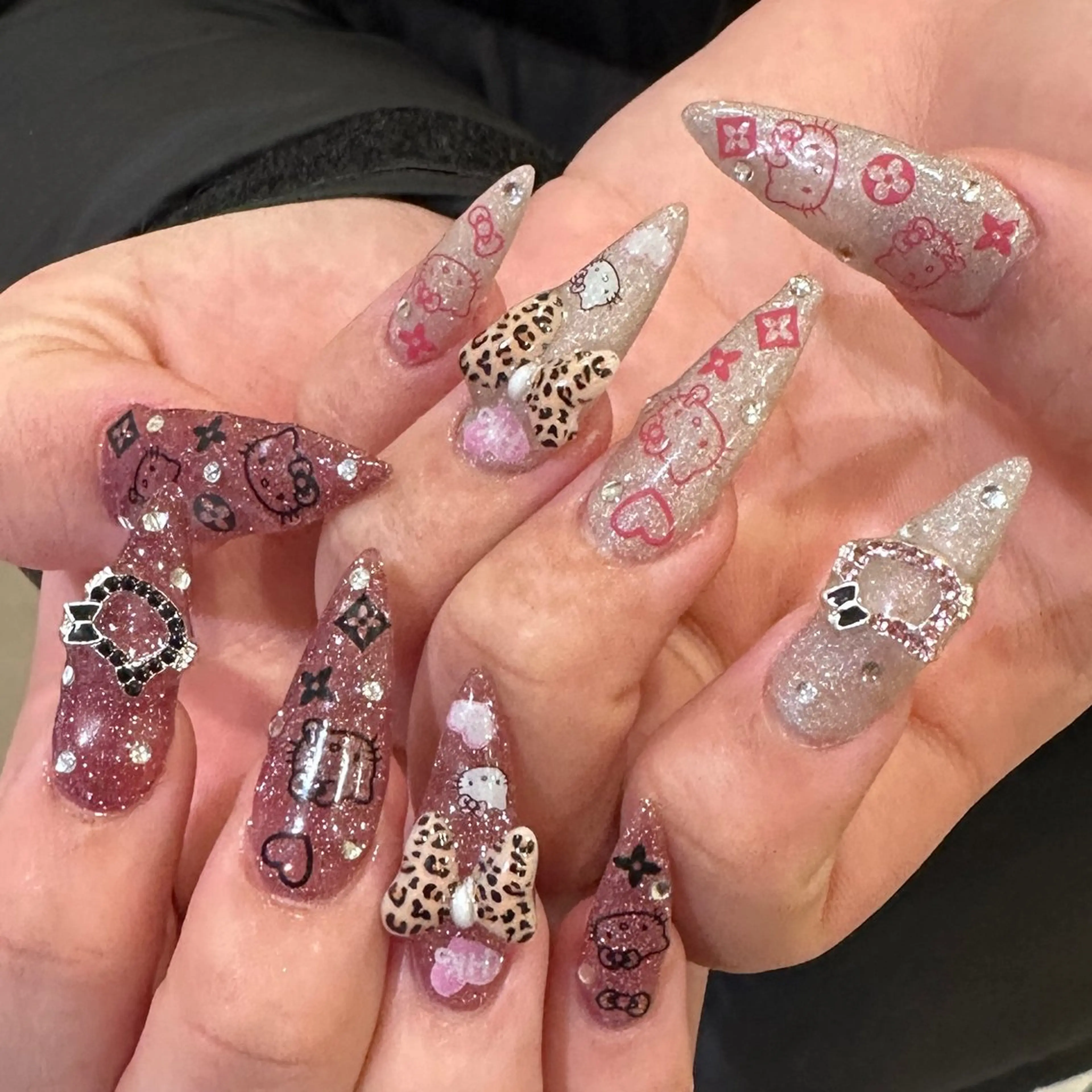 ネイル ハンドネイル 👽個性派ネイル🎀 komachiのヘアスタイル