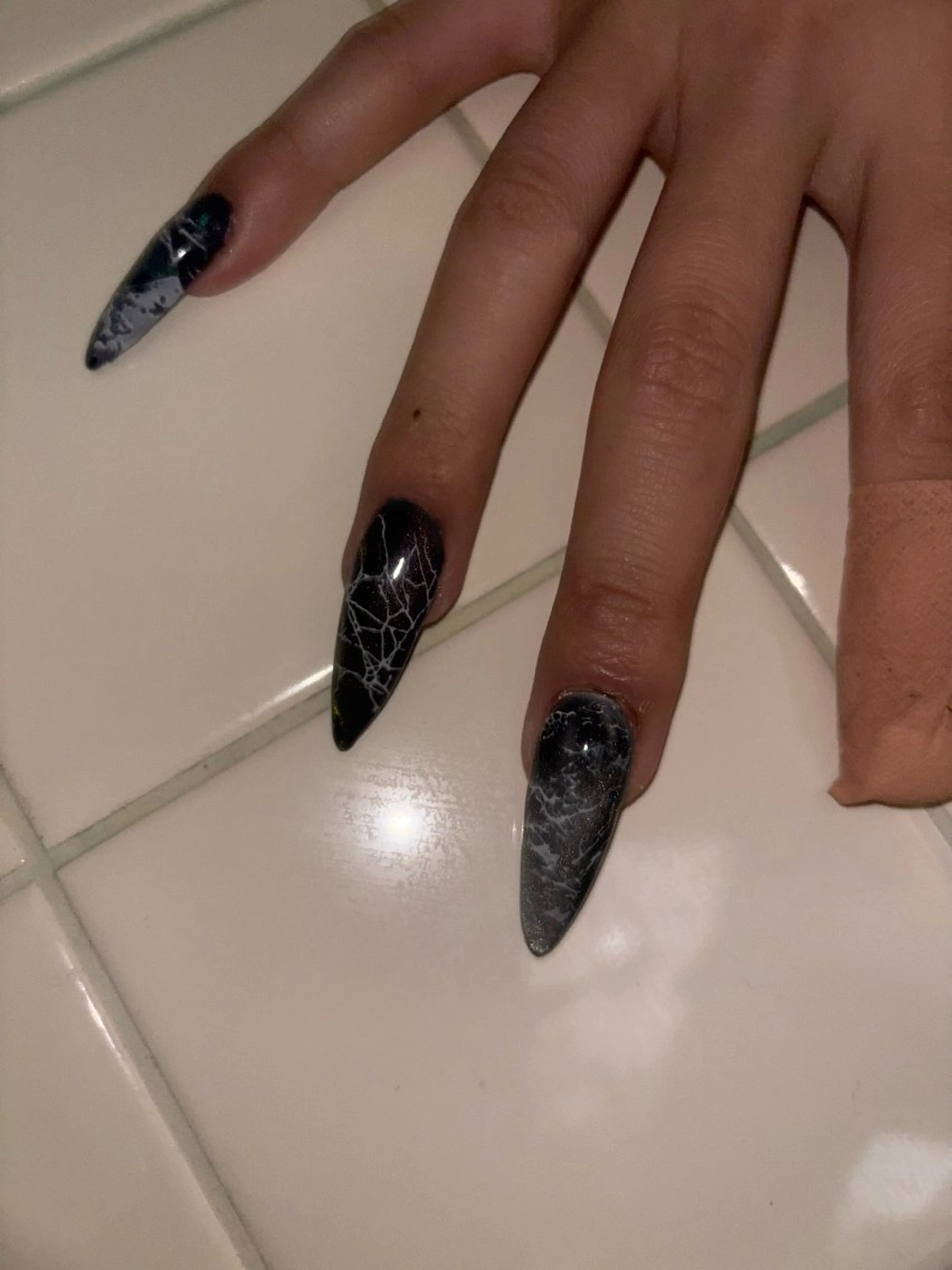 ネイル ハンドネイル 個性派NANA ネイルのネイルデザイン