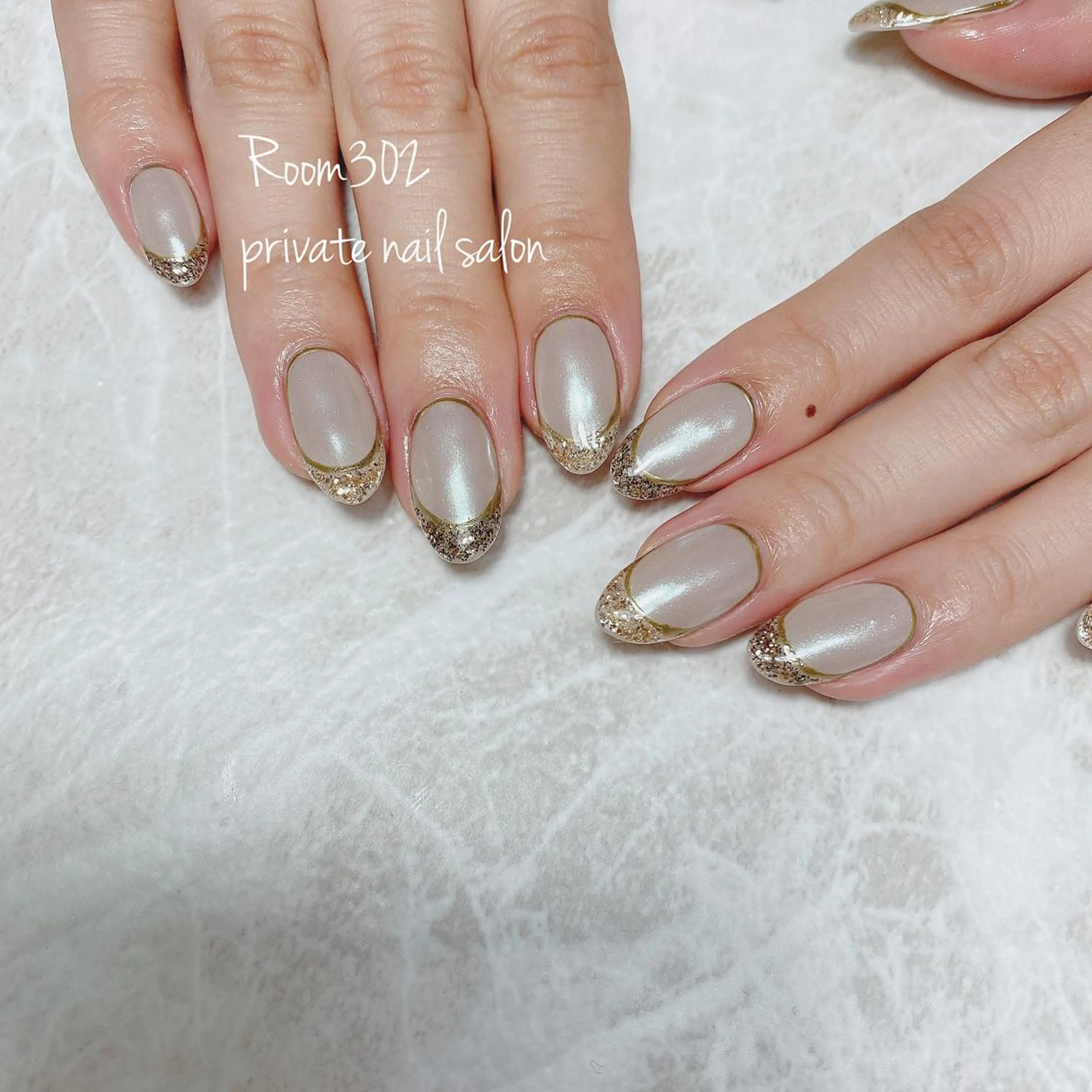 ネイル フレンチネイル ラメ(グリッター) ミラーネイル Room 302のネイルデザイン