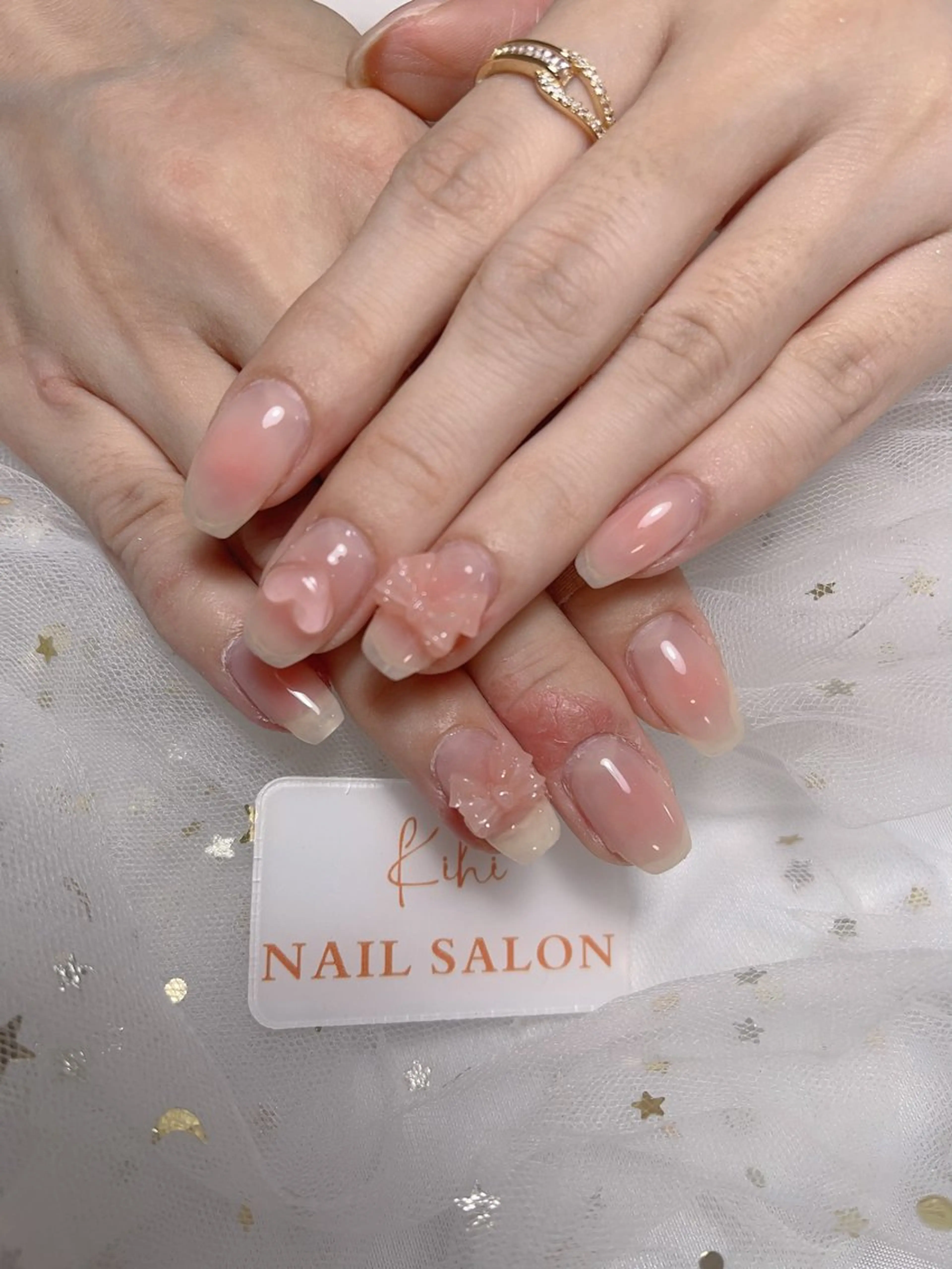 ネイル アートネイル フレンチネイル ジェルネイル グラデーション 韓国ネイル ハンドネイル 💕鈴木ユリ パラジェル/オフ無料のネイルデザイン