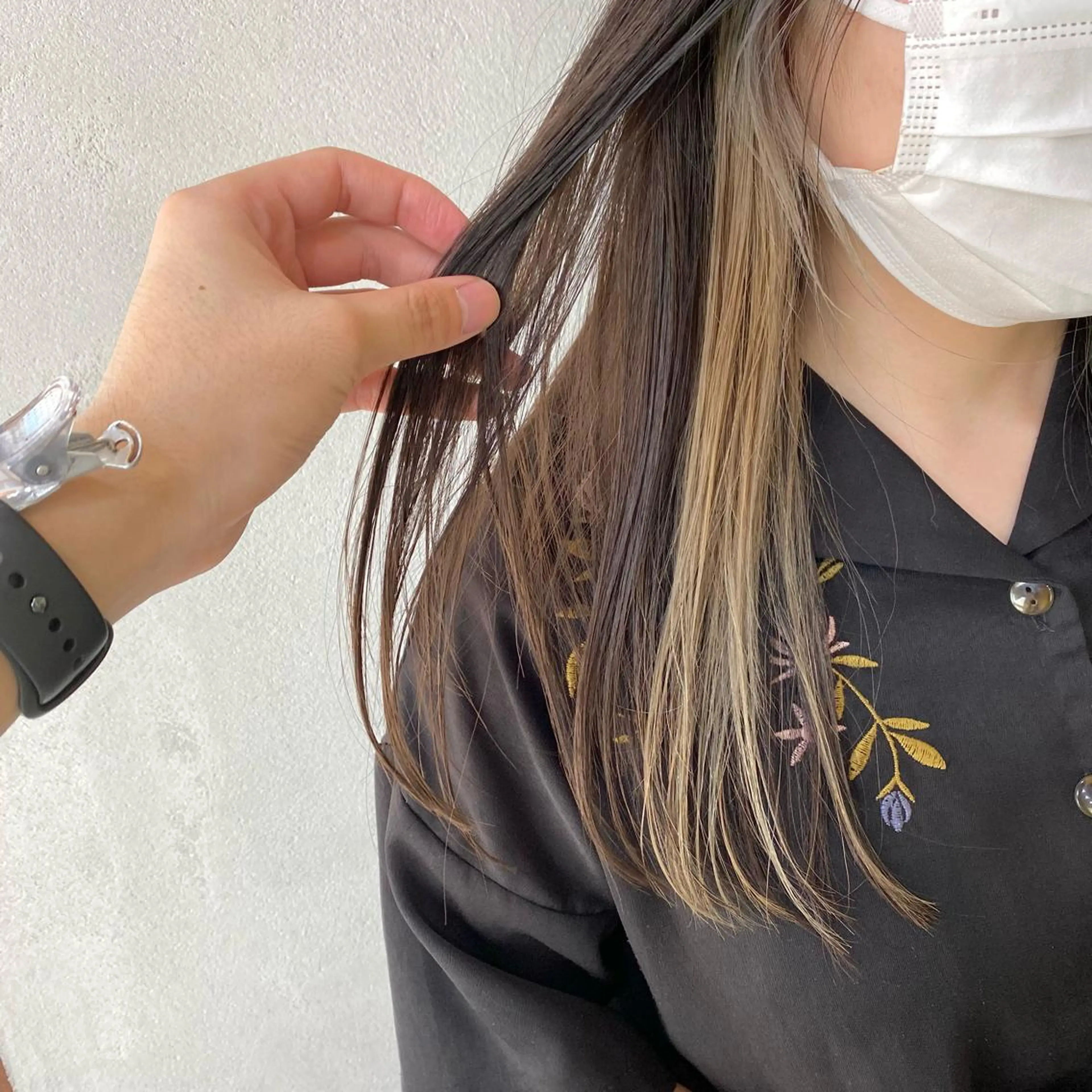 セミロング カラー ベージュカラー ブロンド ブロンドベージュ ボブ/パーマ ミヒラケイタのヘアスタイル