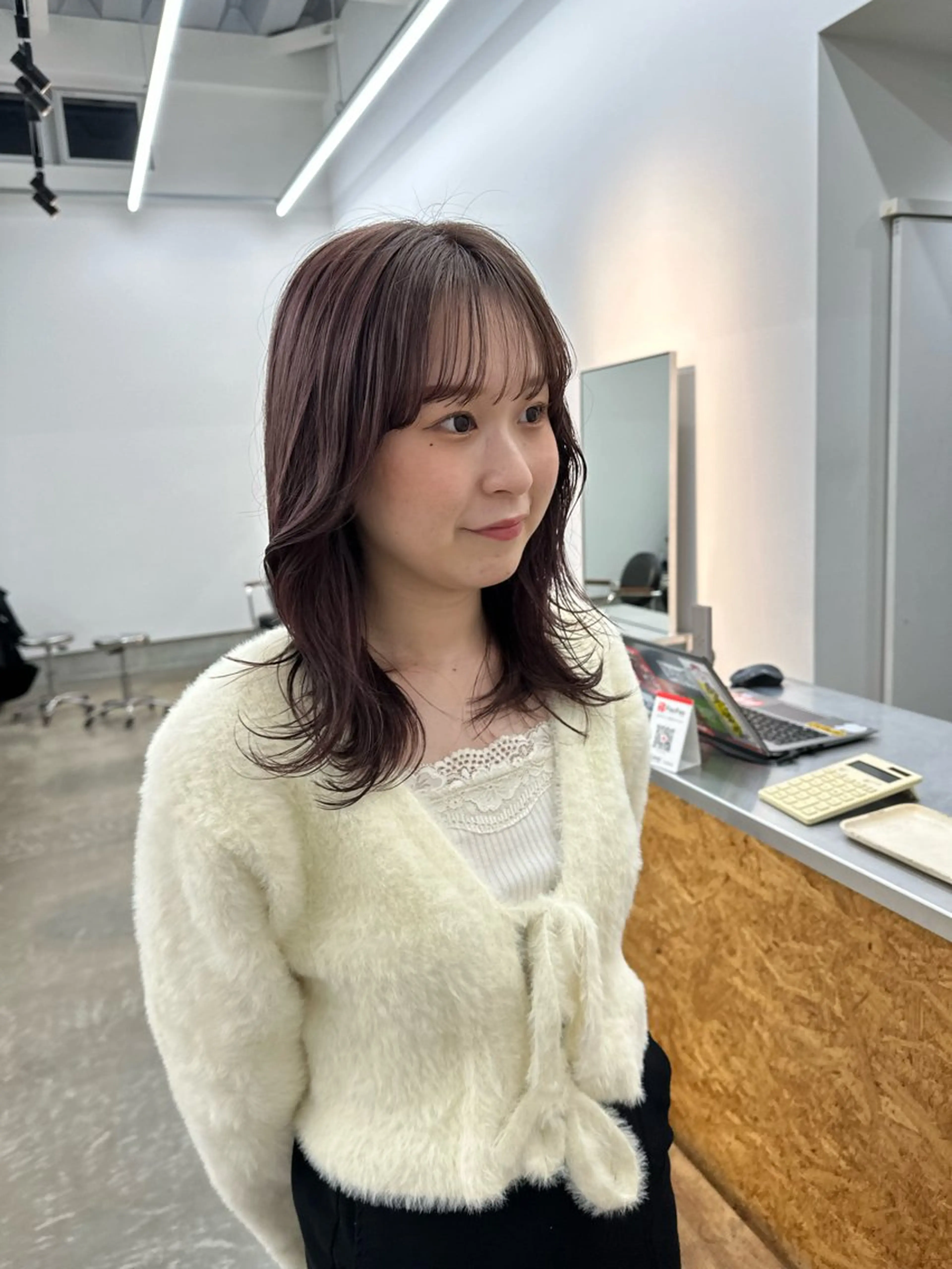 セミロング 南 星来のヘアスタイル