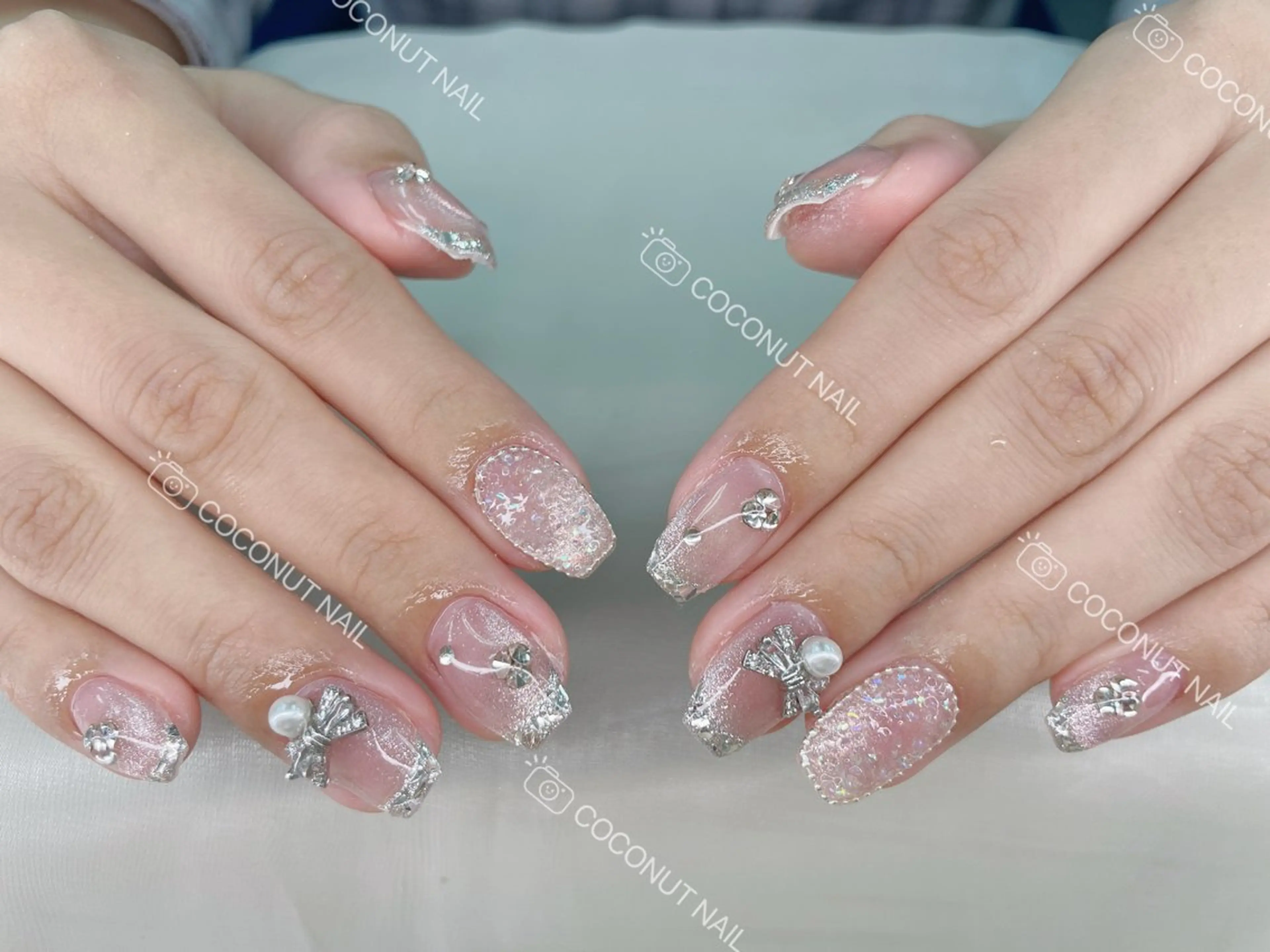 ネイル べっ甲ネイル フレンチネイル キラキラネイル マグネットネイル 大理石ネイル(マーブル) ハンドネイル 神田 ココナッツのネイルデザイン