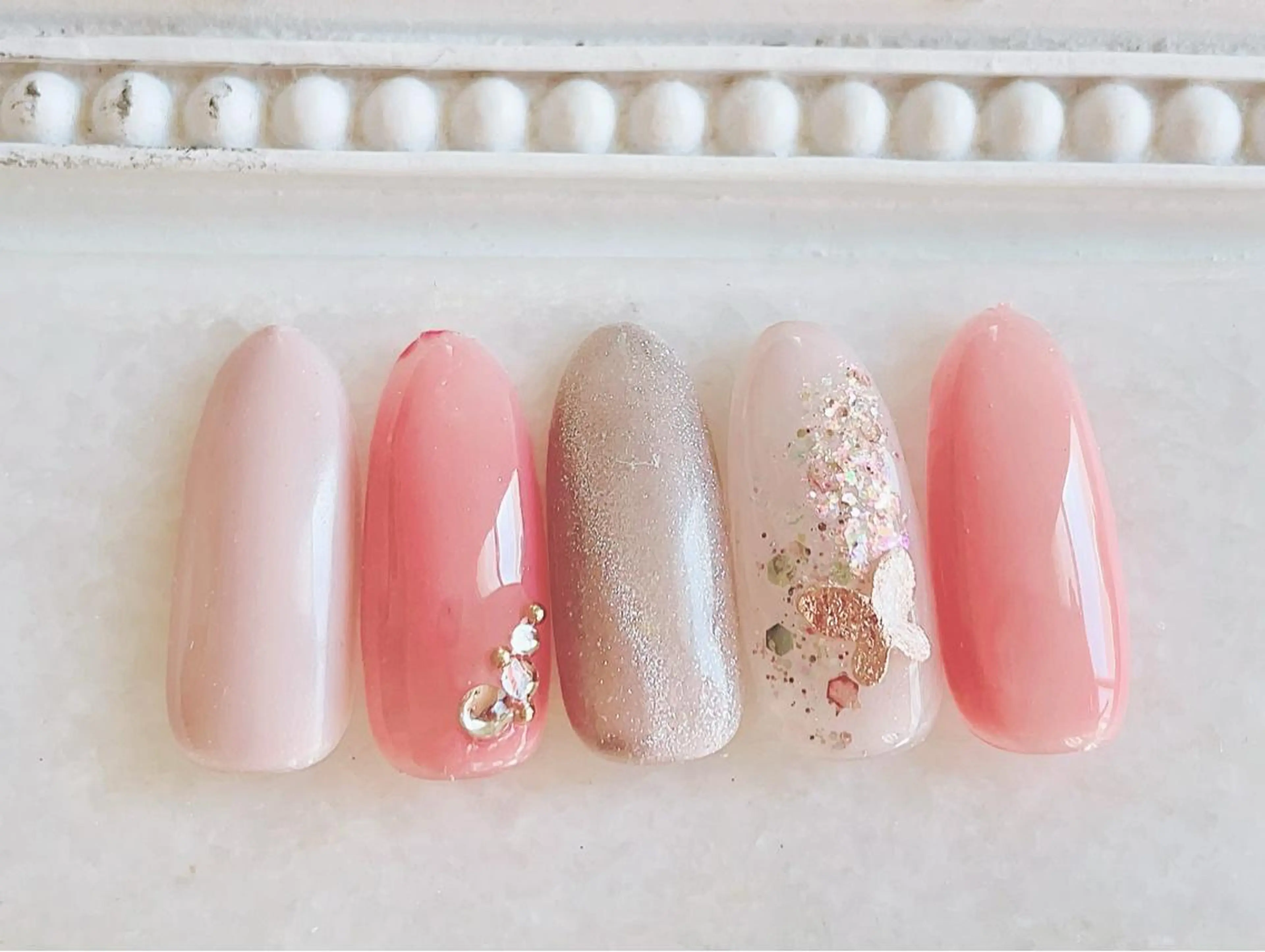 ネイル ジェルネイル キラキラネイル マグネットネイル パラジェル 春ネイル ハンドネイル Satomi  のネイルデザイン