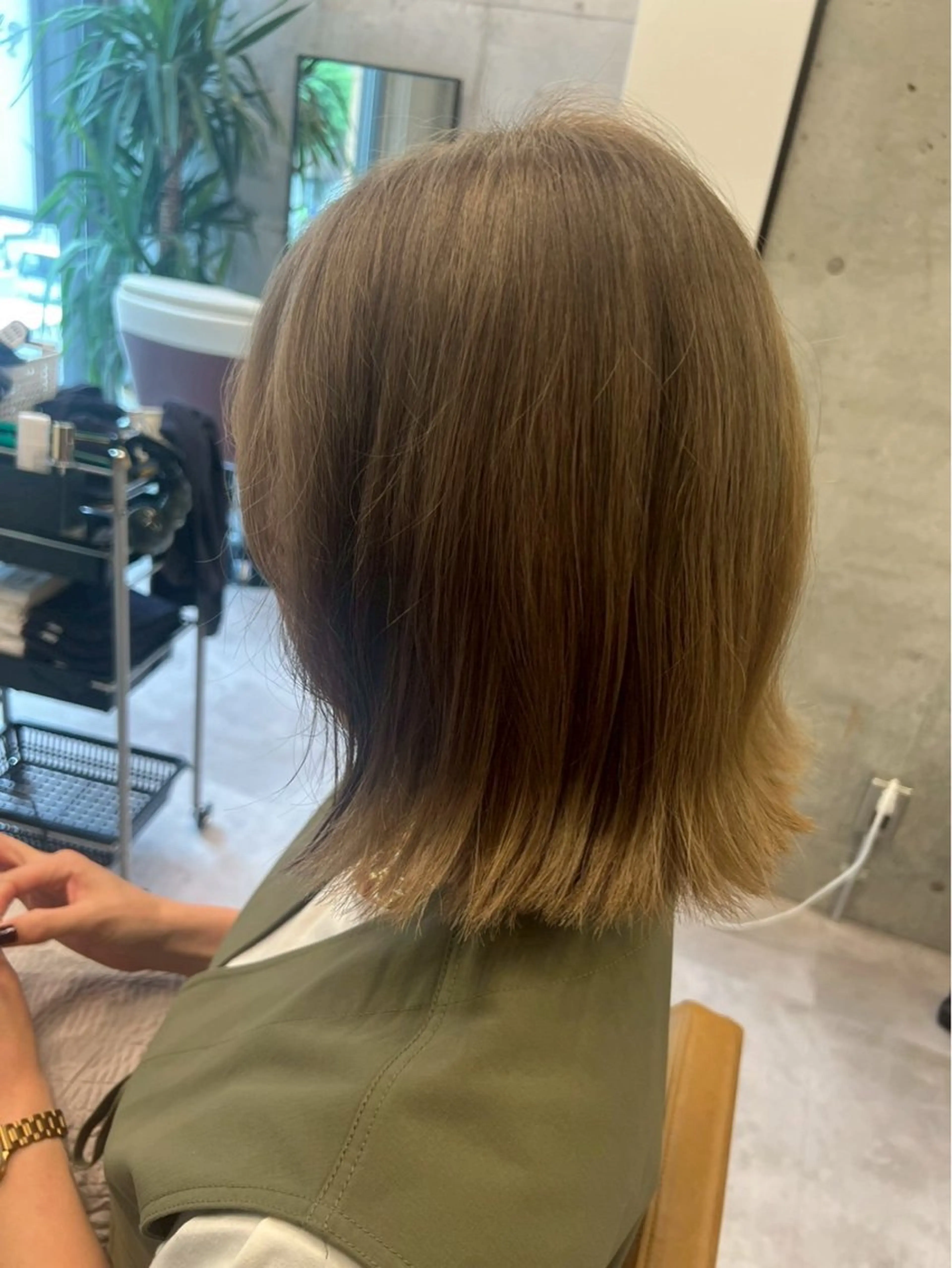 ミディアム ヘアカラー BRAVE福岡天神店所属・BRAVE天神店 ひとみモデル大募集のヘアスタイル