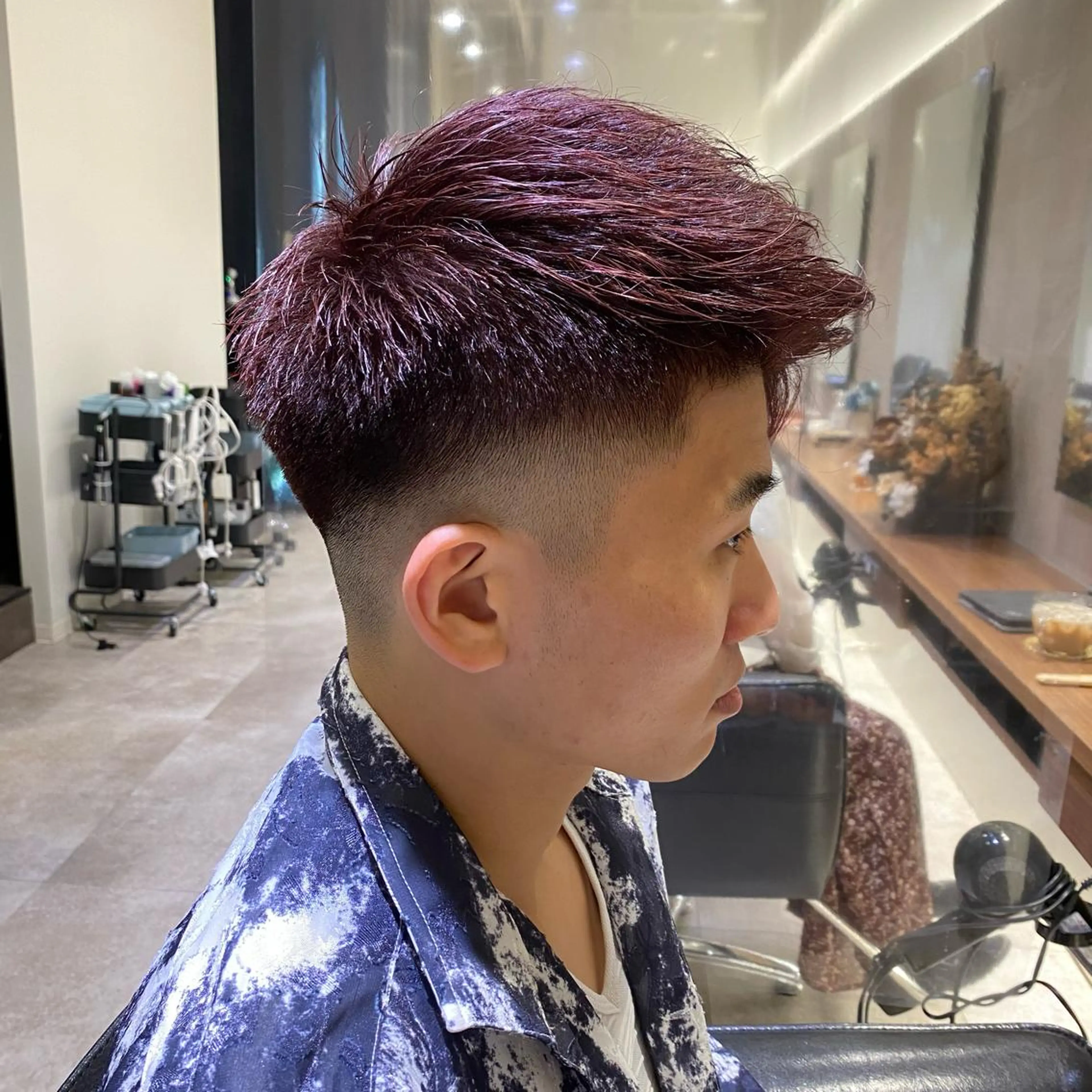 ショート カラー メンズ フェードカット 上石神井メンズパーマ 飯田徹のヘアスタイル