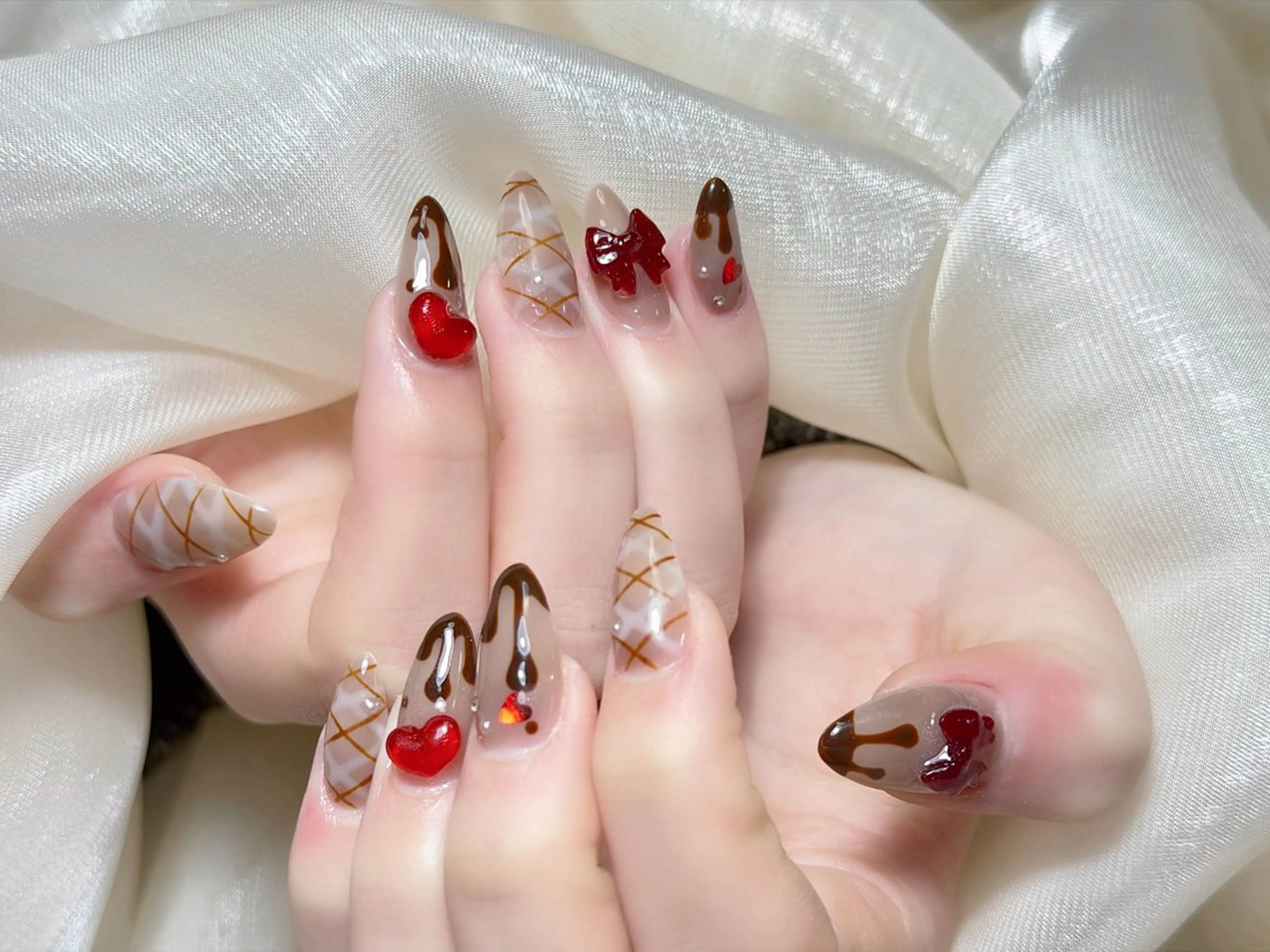 ネイル チークネイル 長さ出し フレンチネイル ジェルネイル 韓国ネイル ハンドネイル Rolakira マニのネイルデザイン