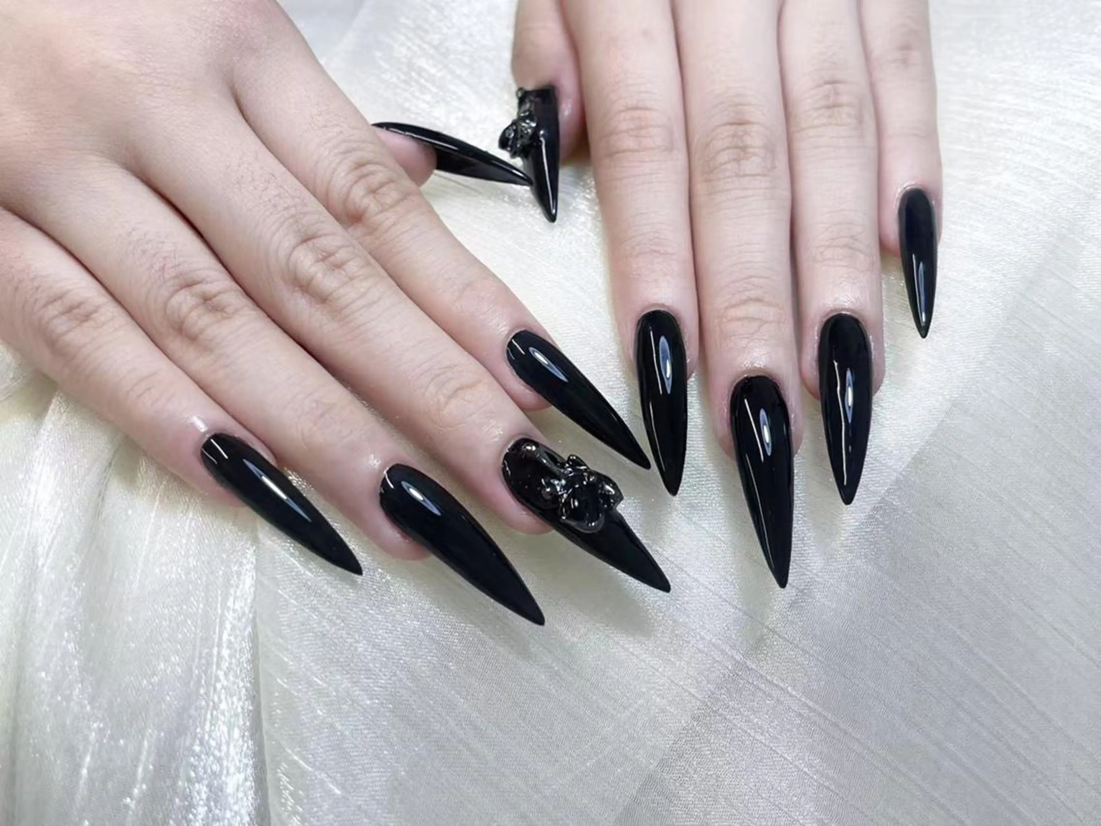 ネイル チークネイル 韓国ネイル マグネットネイル 持ち込み スカルプネイル ハンドネイル ハンドケア Speraネイル 大宮店🎀のネイルデザイン