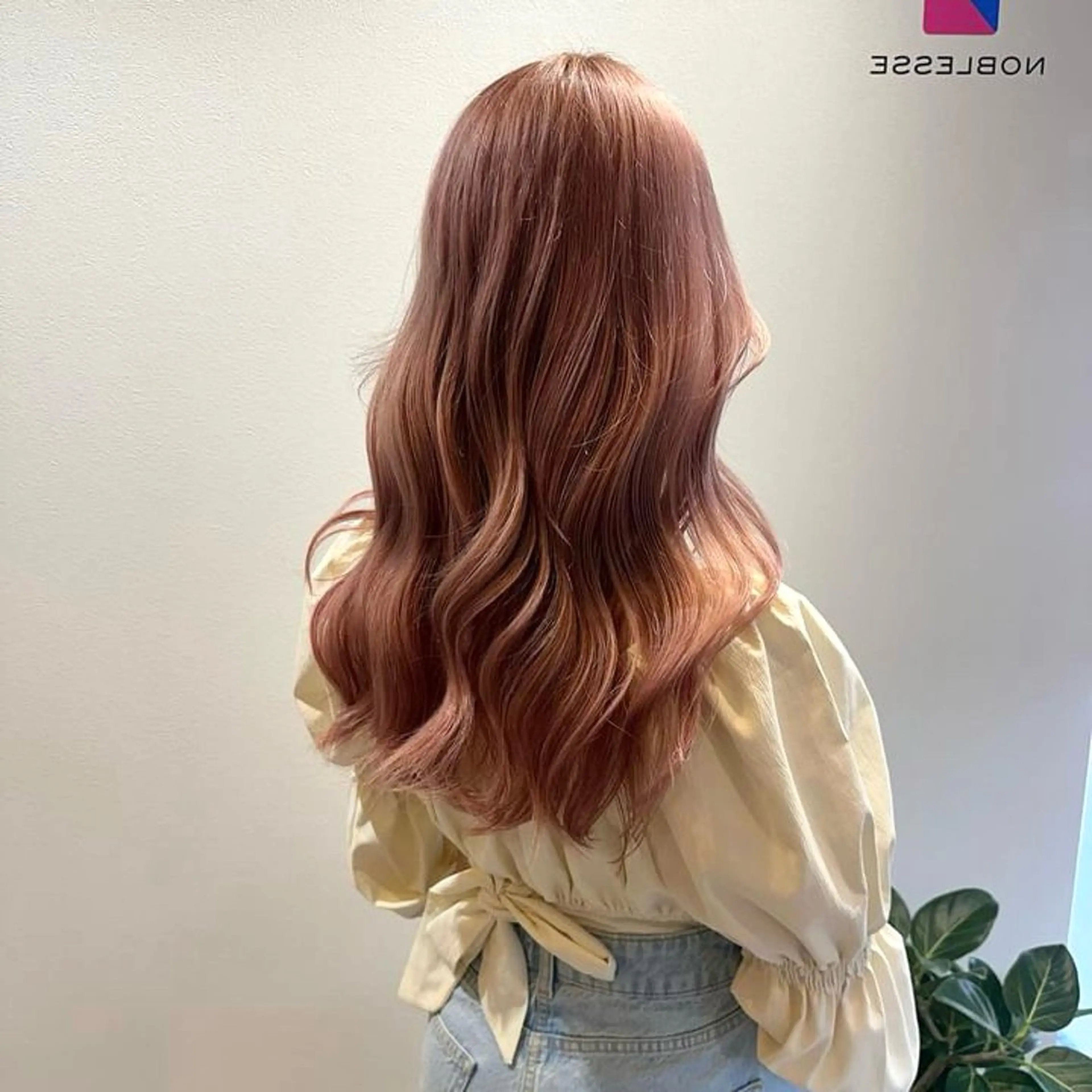 ロング カラー ヘアカラー トリートメント ハイトーン/ウルフ/ レイヤー/Asukaのヘアスタイル