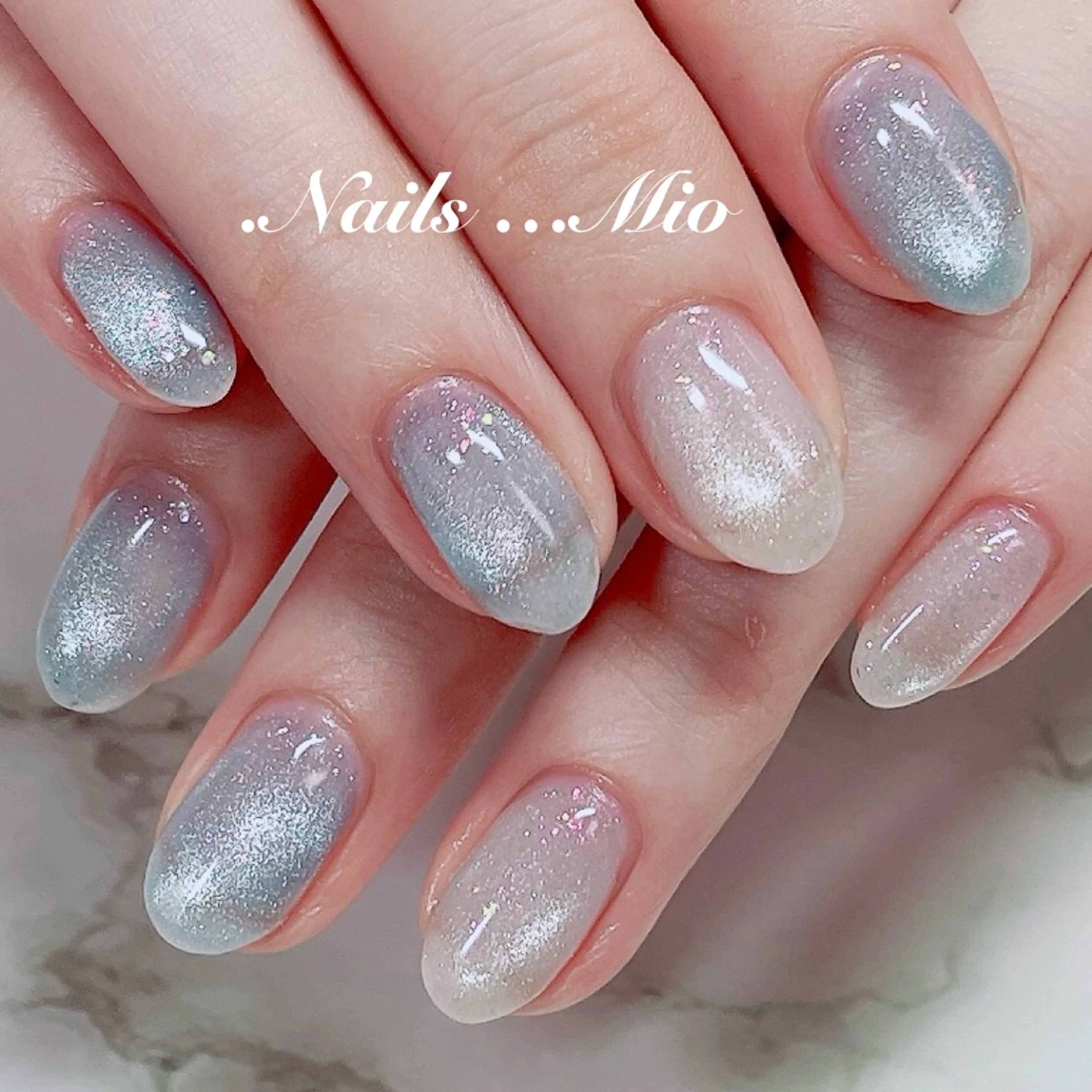ネイル ジェルネイル マグネットネイル 赤色 .Nails Mio 赤羽西ネイルサロンのネイルデザイン