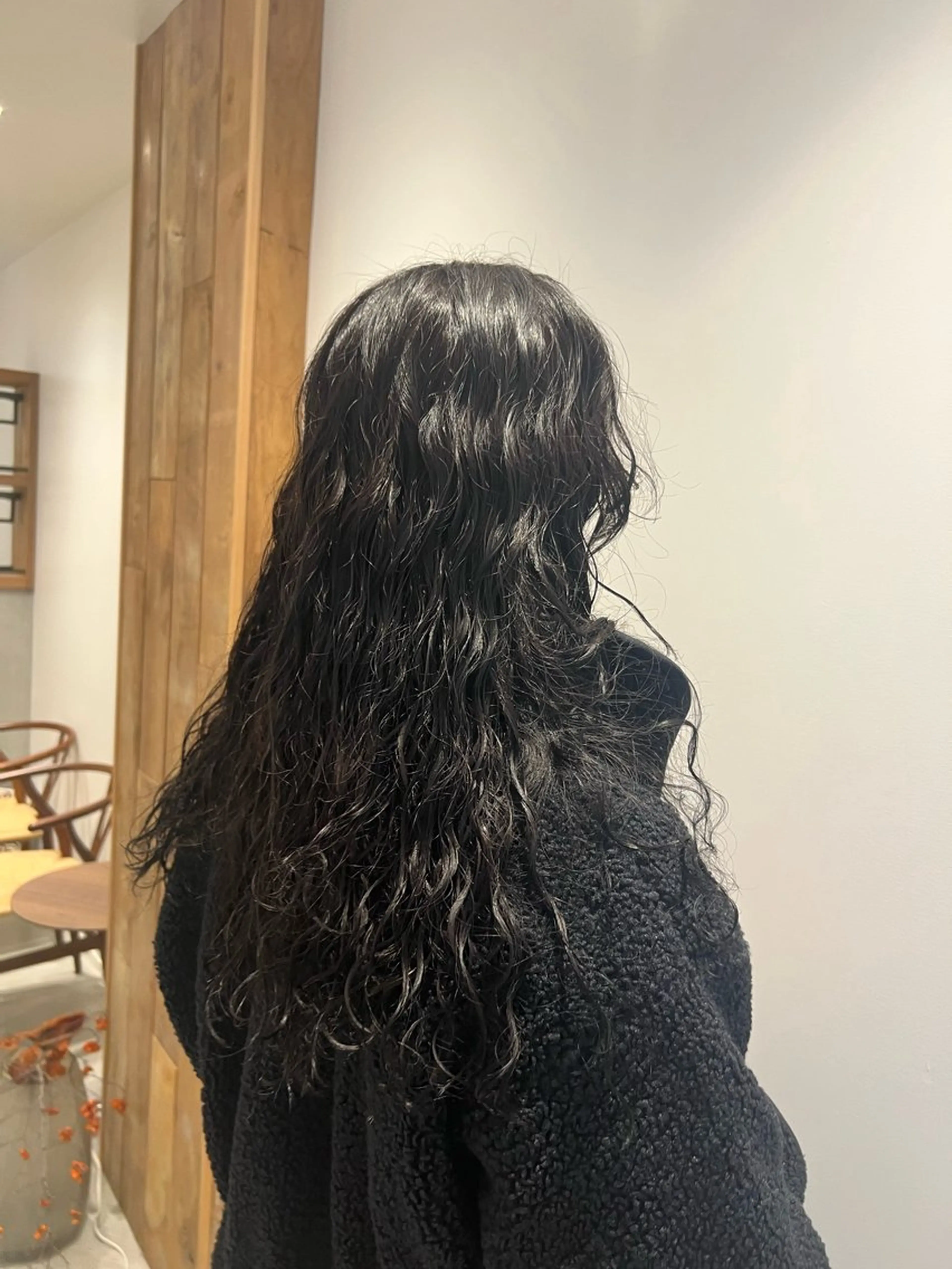 ロング パーマ 中山 優里のヘアスタイル