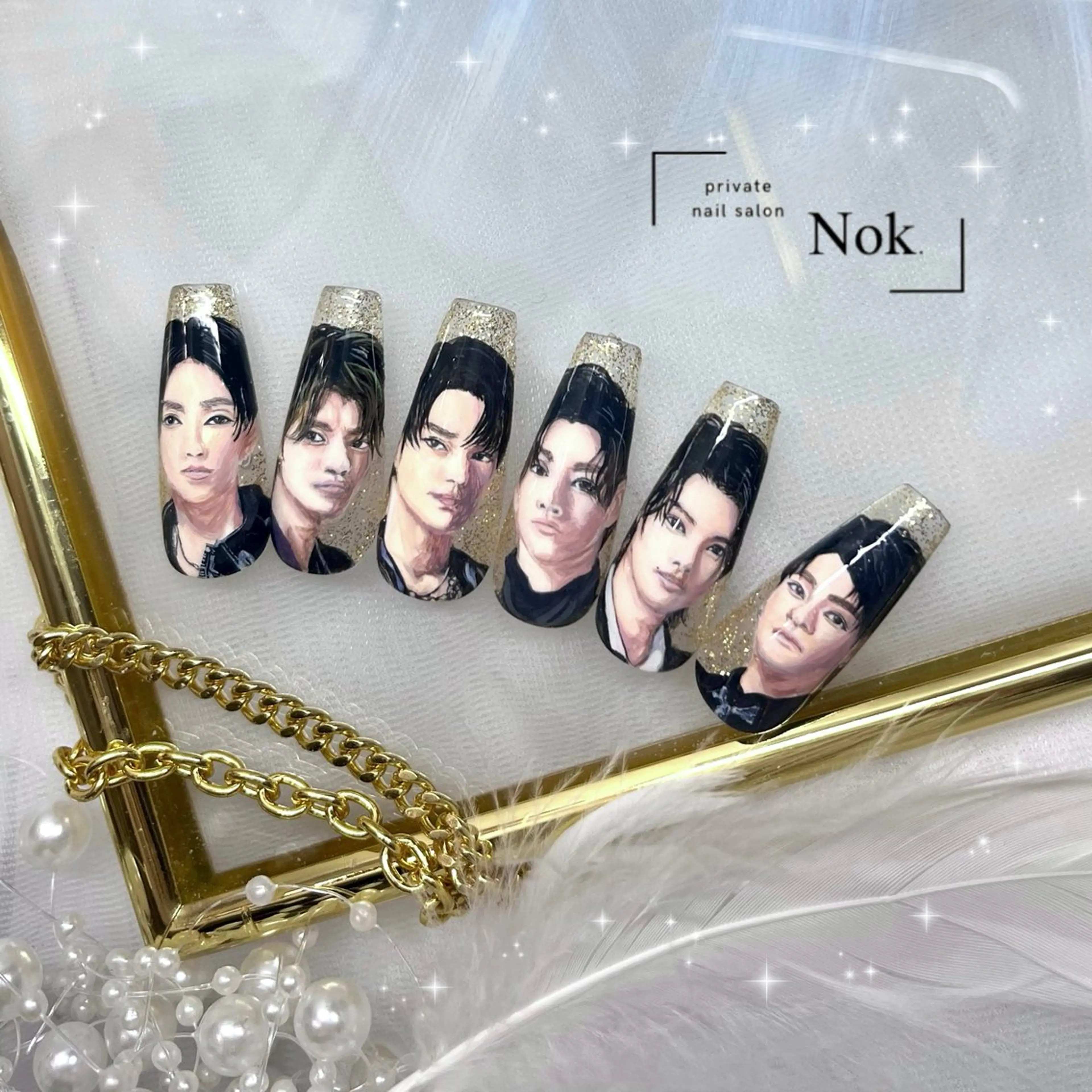 【プレインシート対応】似顔絵ネイル🖤人物絵1体ワンカラー(オフあり)の写真