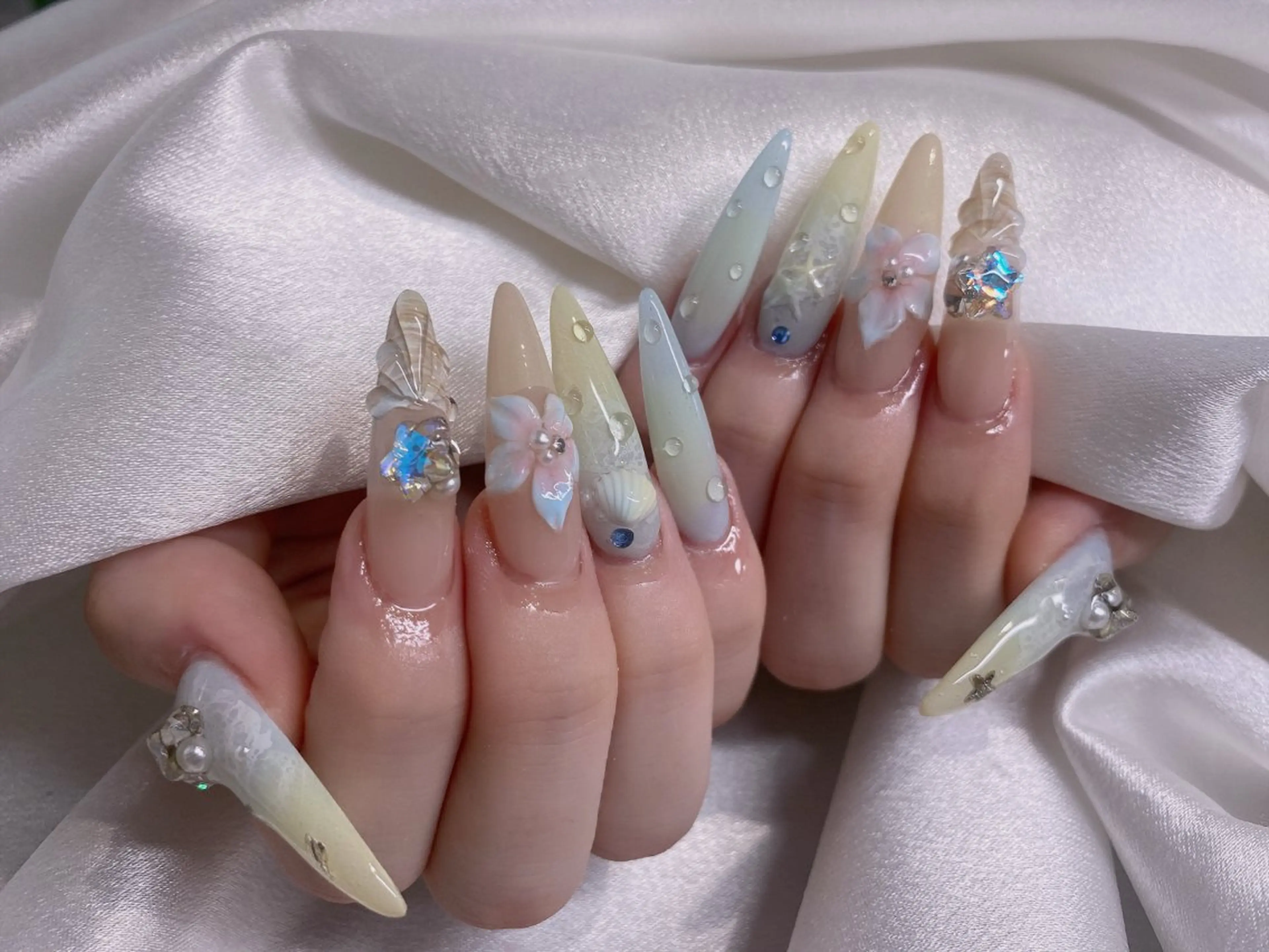 ネイル ハンドネイル M2ネイルサロン【長さ出し&フィルイン導入店】所属・長さ出し専門店 RIRIのネイルデザイン