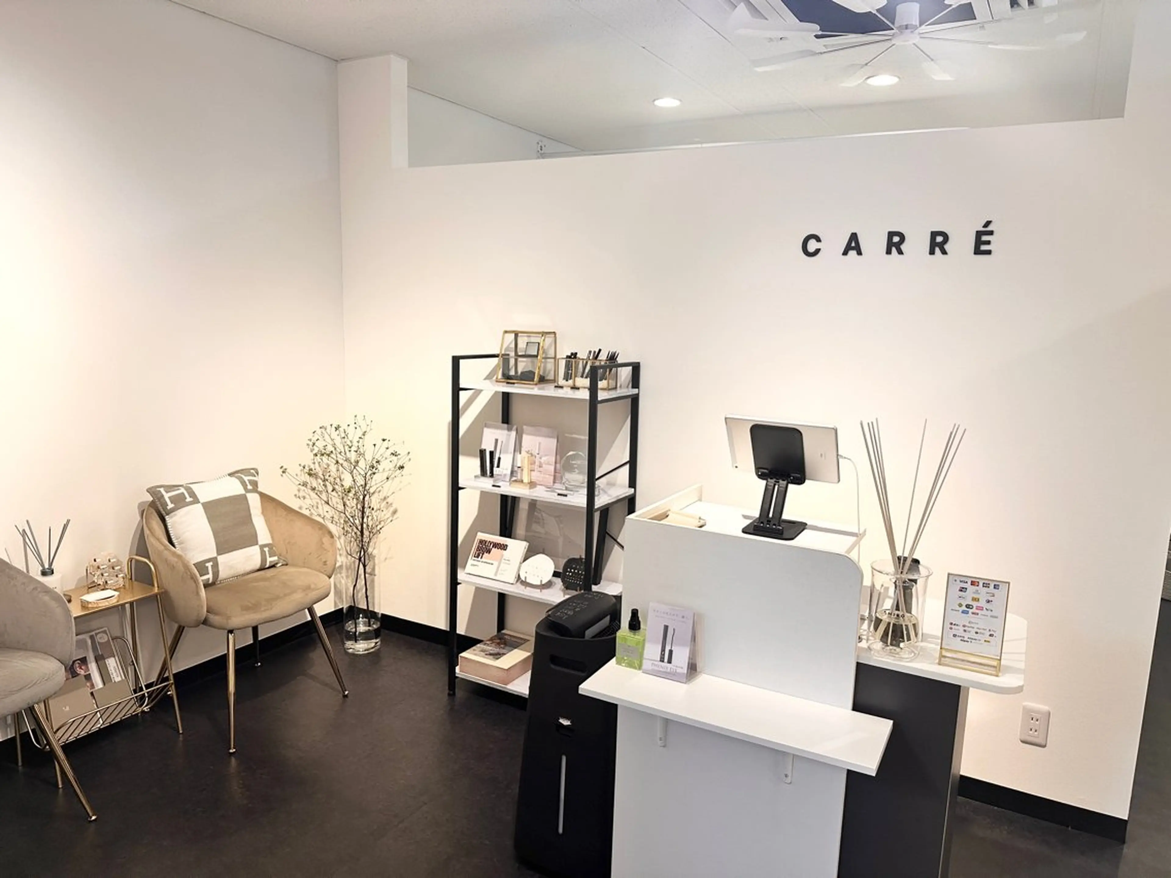 CARRE AKINAのマツエク・マツパデザイン