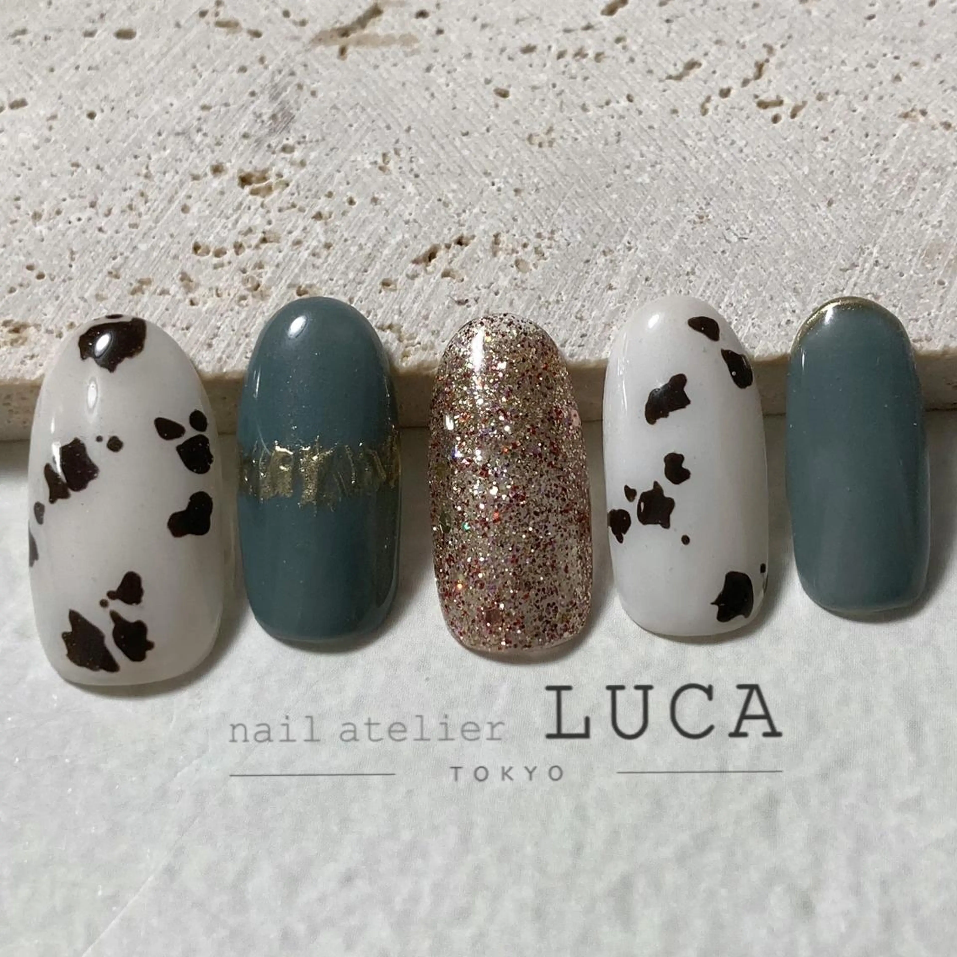 ネイル アートネイル オーロラネイル クリアネイル 長さ出し フットネイル ハンドネイル ネイルアトリエルカ スタッフのネイルデザイン