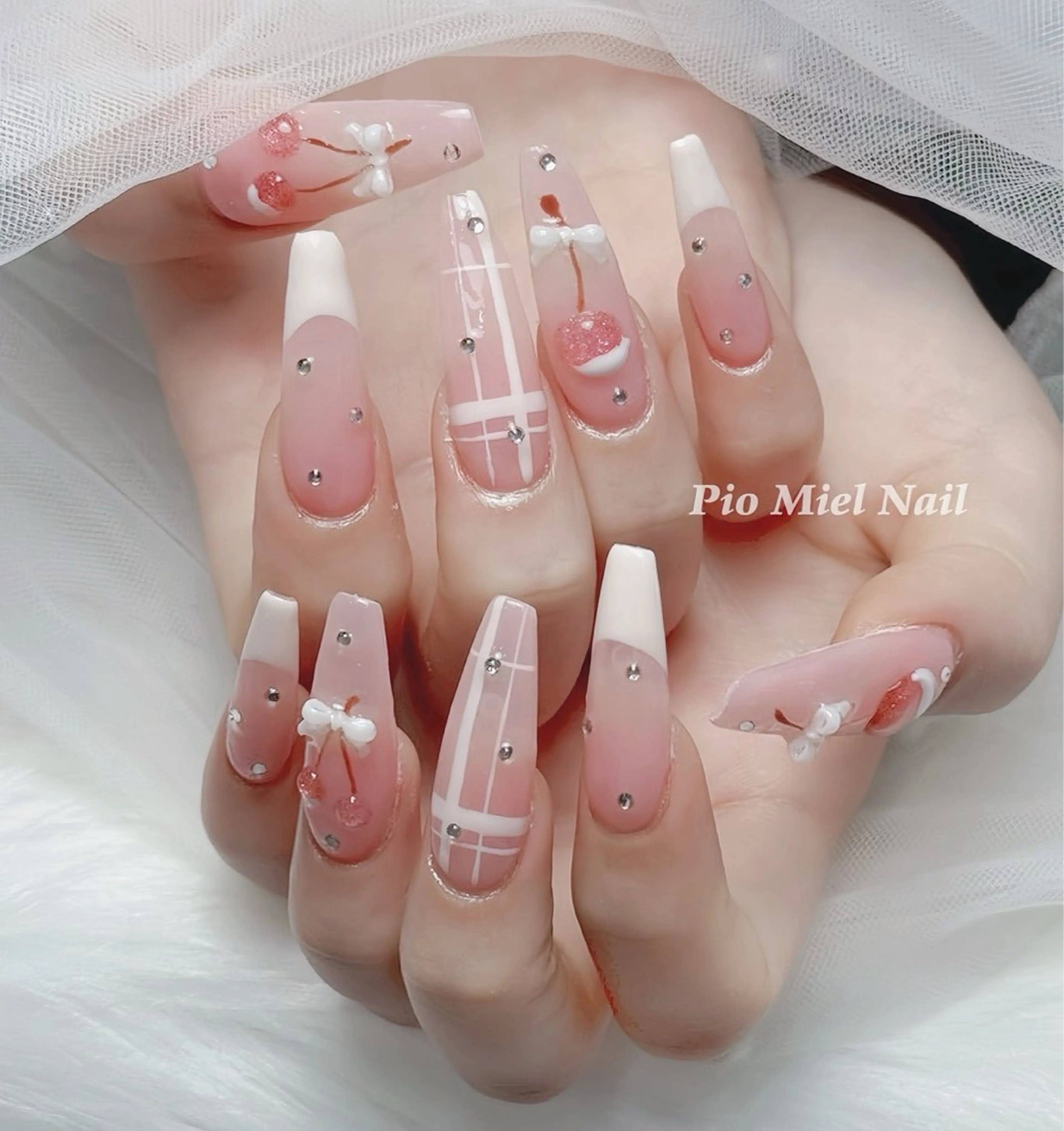 ネイル Pio Mielのネイルデザイン