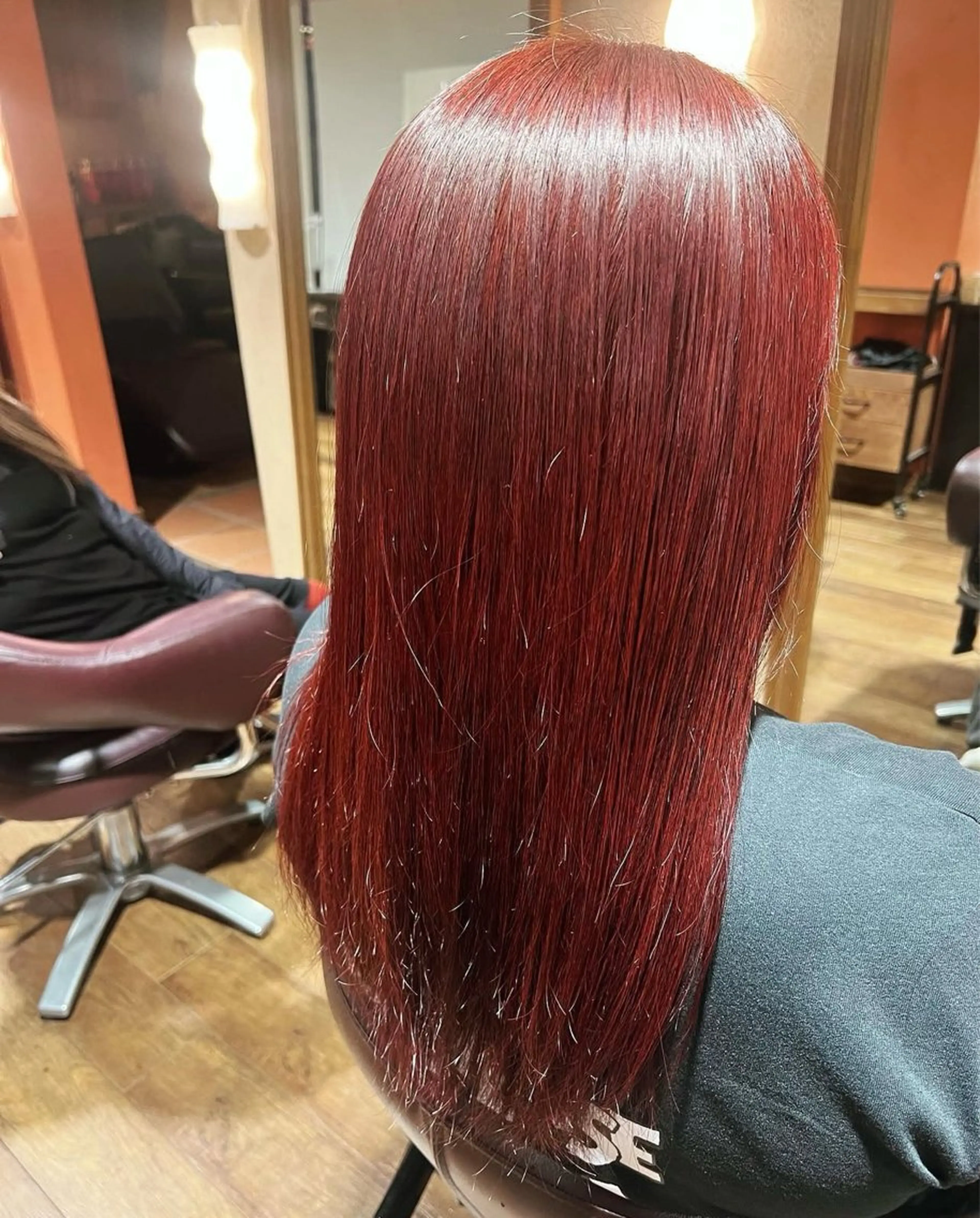 ロング カラー デザインカラー ハイライトカラー ハイトーンカラー ハイライト terra🌈大久保 睦美のヘアスタイル