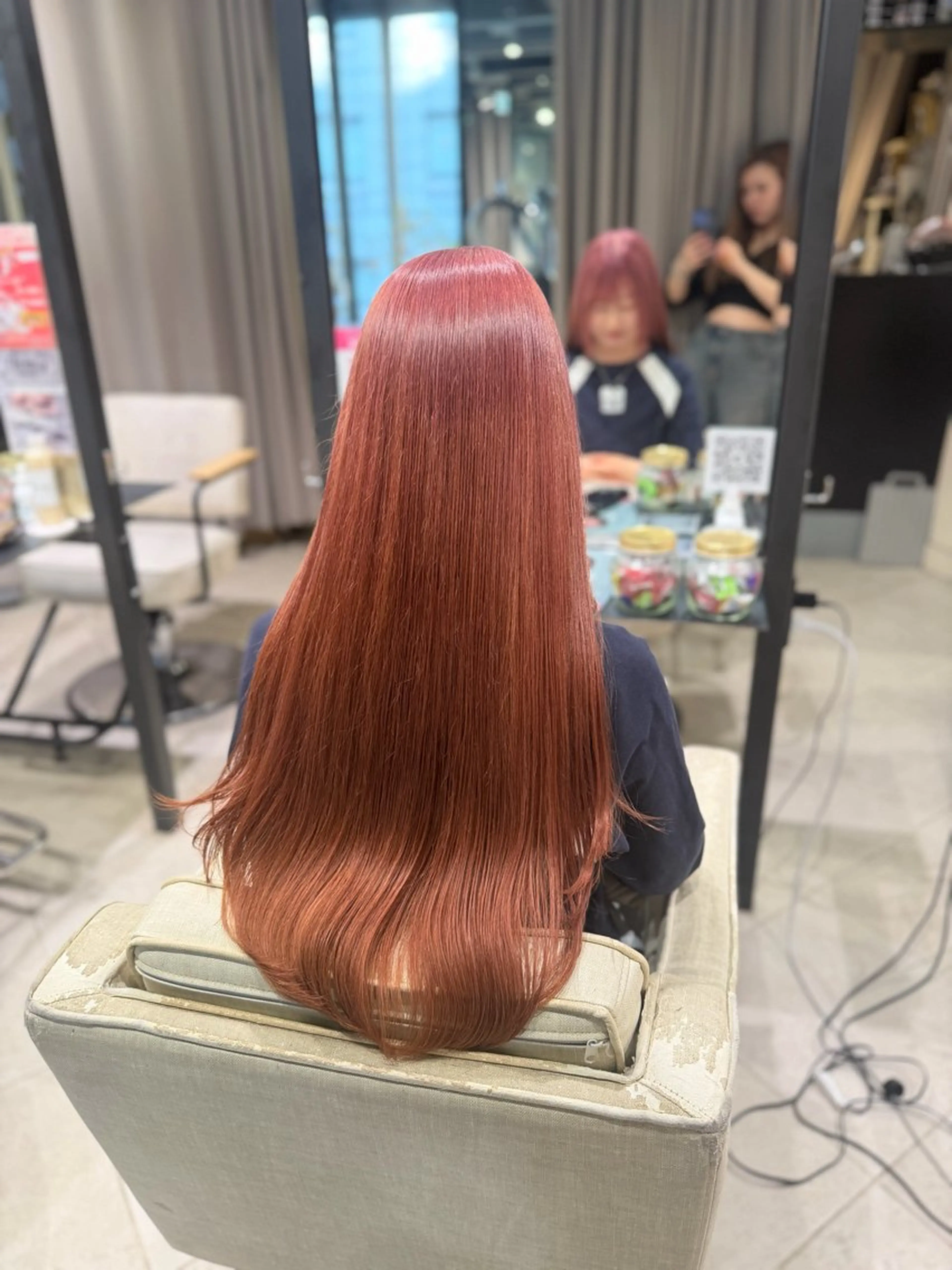 ロング カラー ブリーチ ピンクカラー ヘアカラー 🦋美髪／エクステ 🦋アベイクミのヘアスタイル