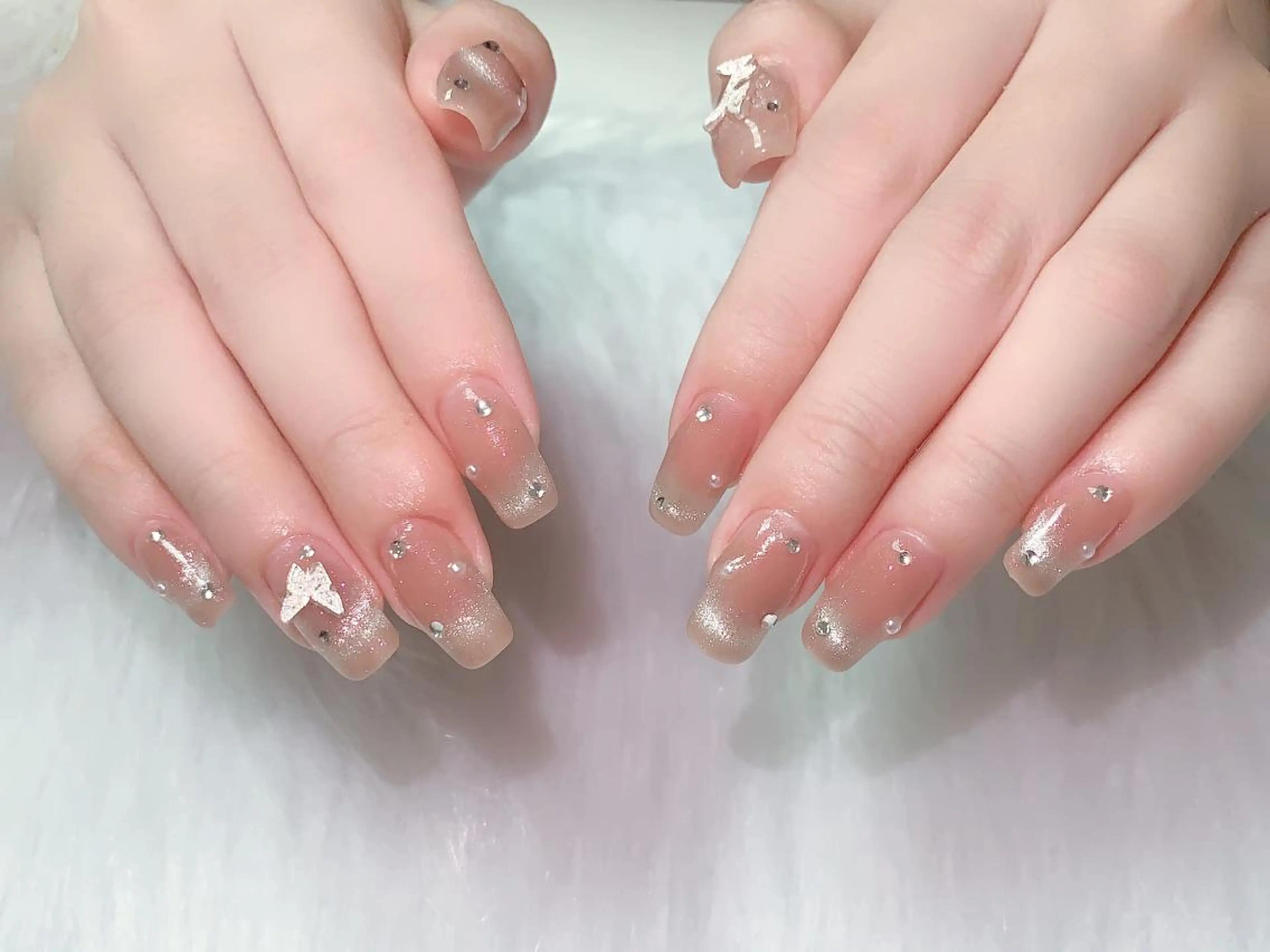 ネイル フレンチネイル マグネットネイル マグネットフレンチ ハンドネイル UU Beauty &Nailのネイルデザイン