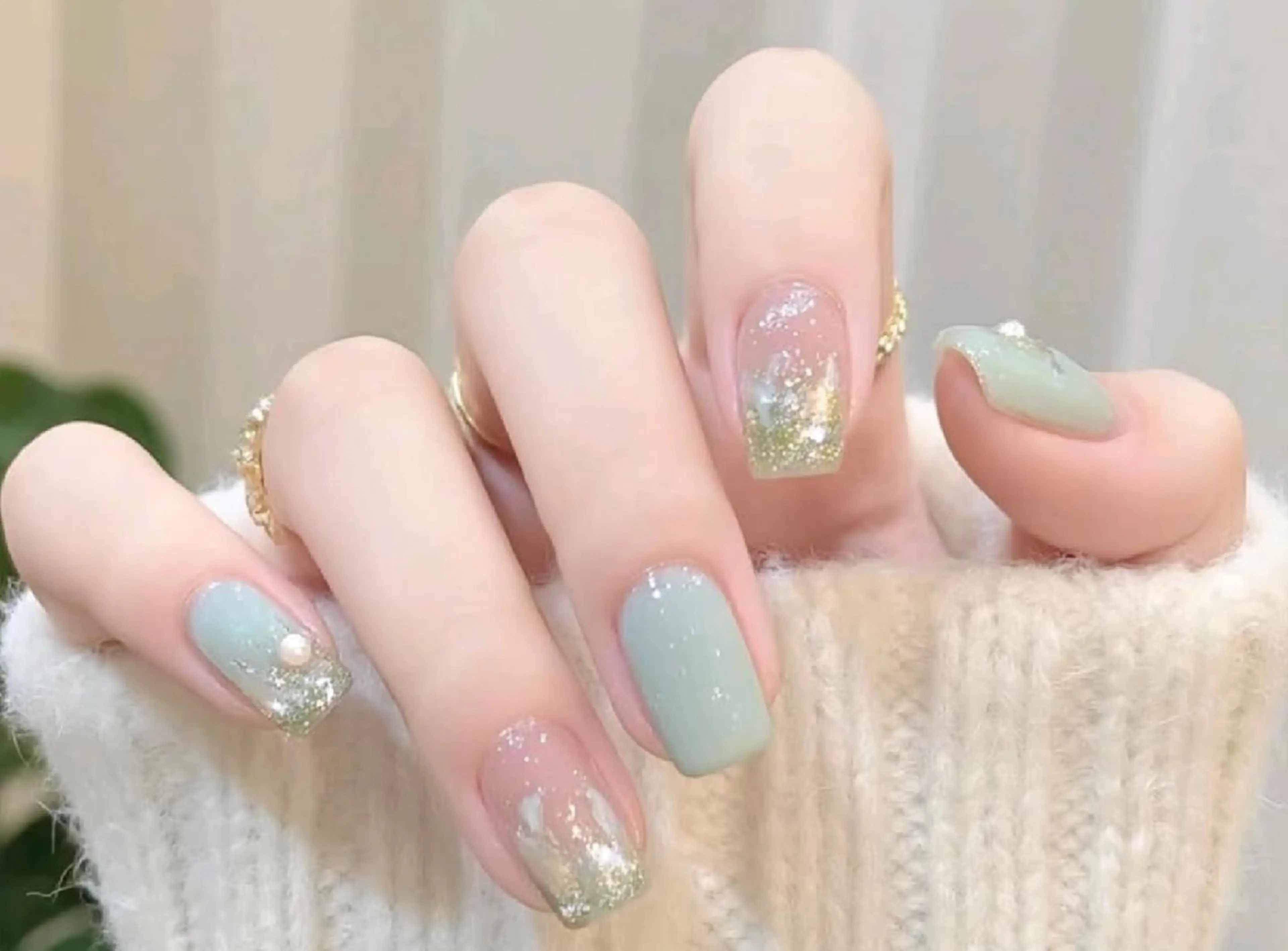 ネイル 小島 阿佑美のネイルデザイン