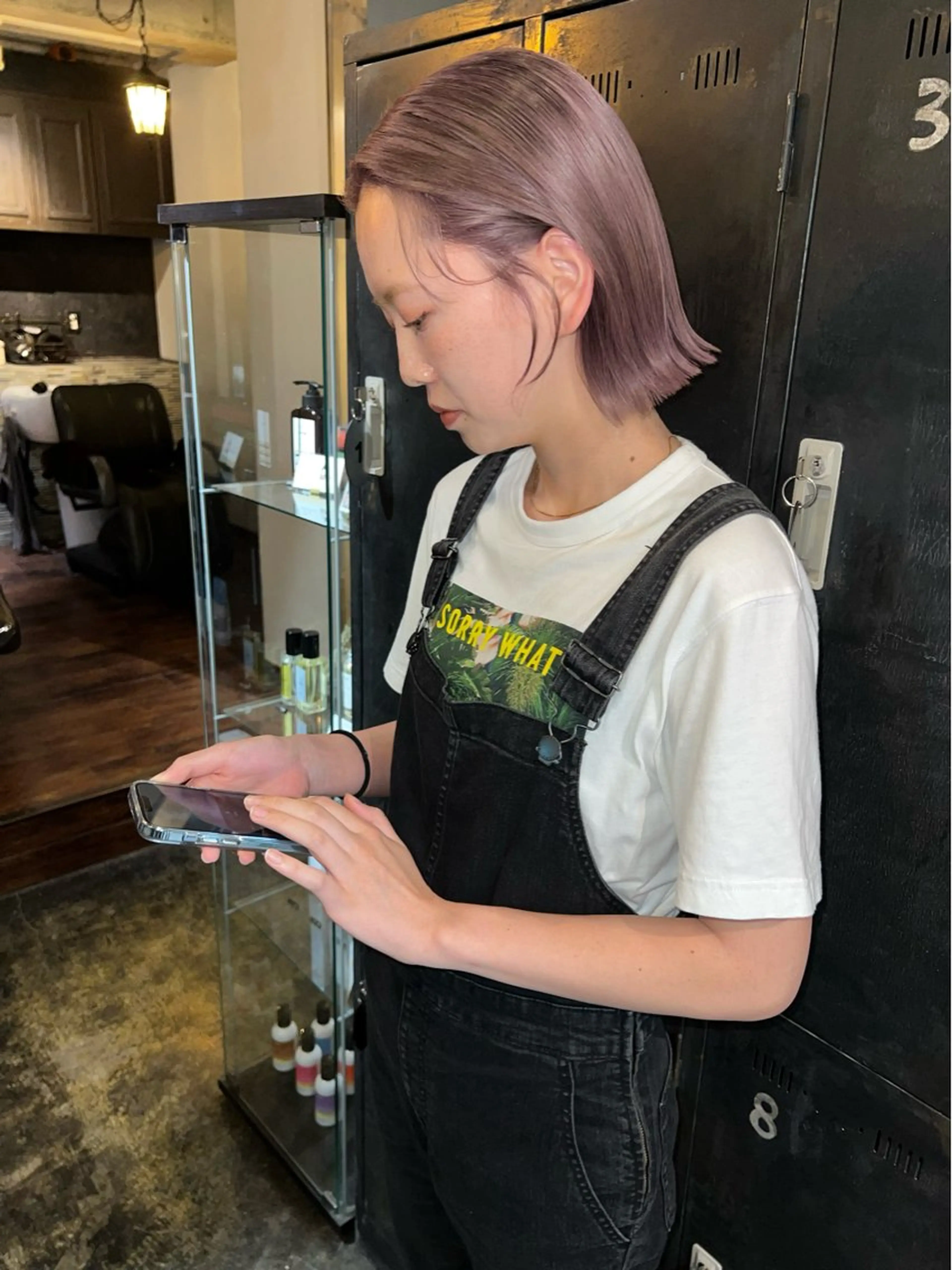 ショート ラベンダーベージュ カット ヘアカラー トリートメント ハイトーンカラー🍑 心斎橋のヘアスタイル