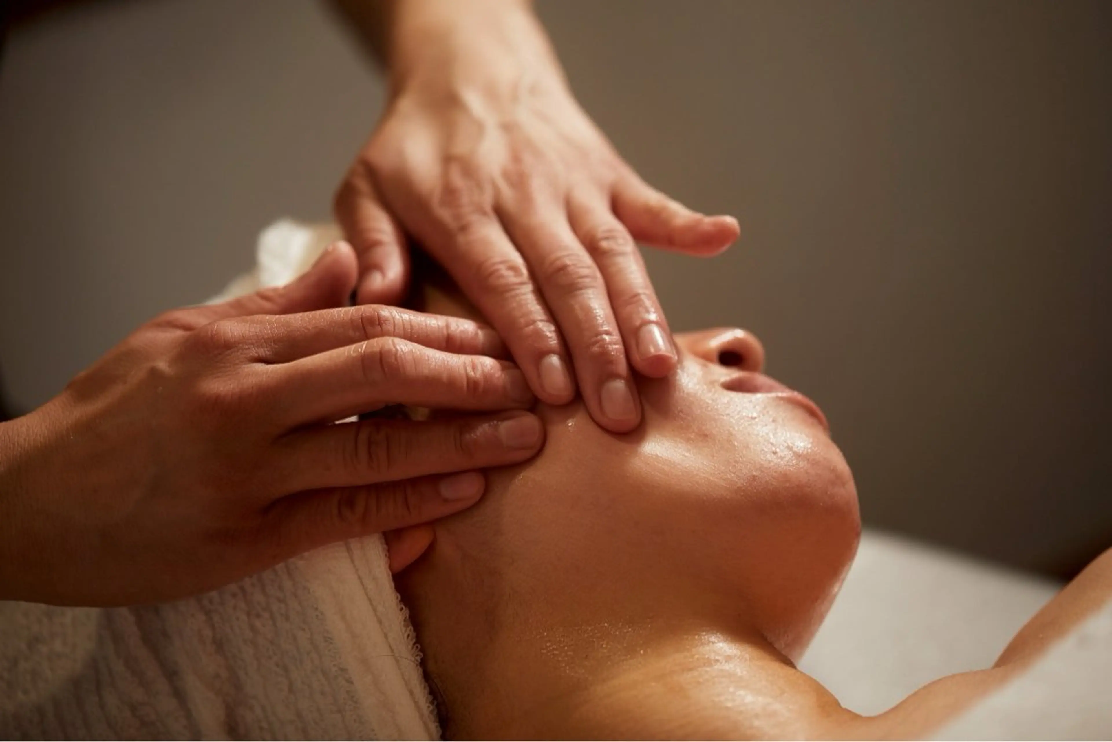 吉本 由美子のエステ・リラクイメージ