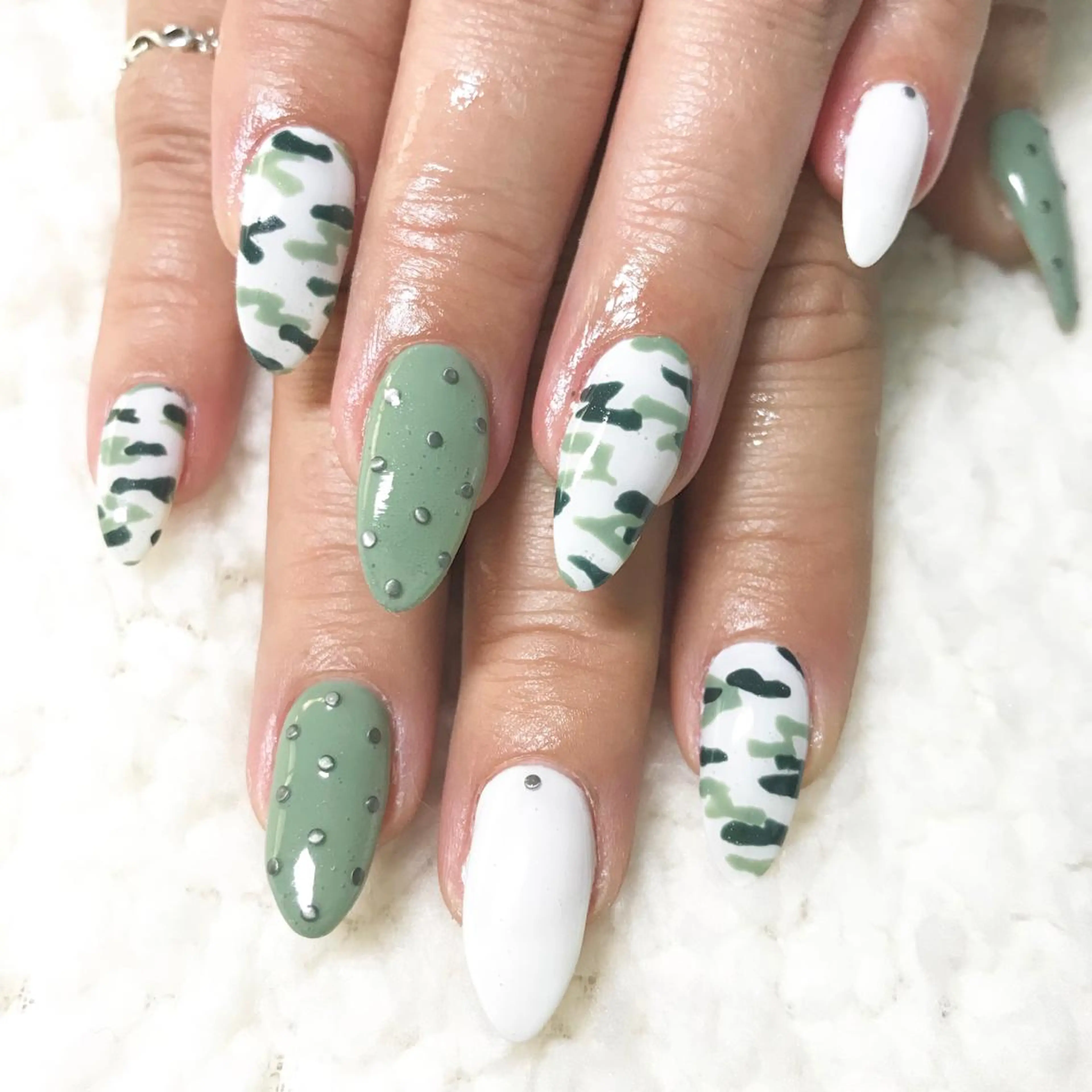 ネイル ハンドネイル フットネイル ciel la merのネイルデザイン