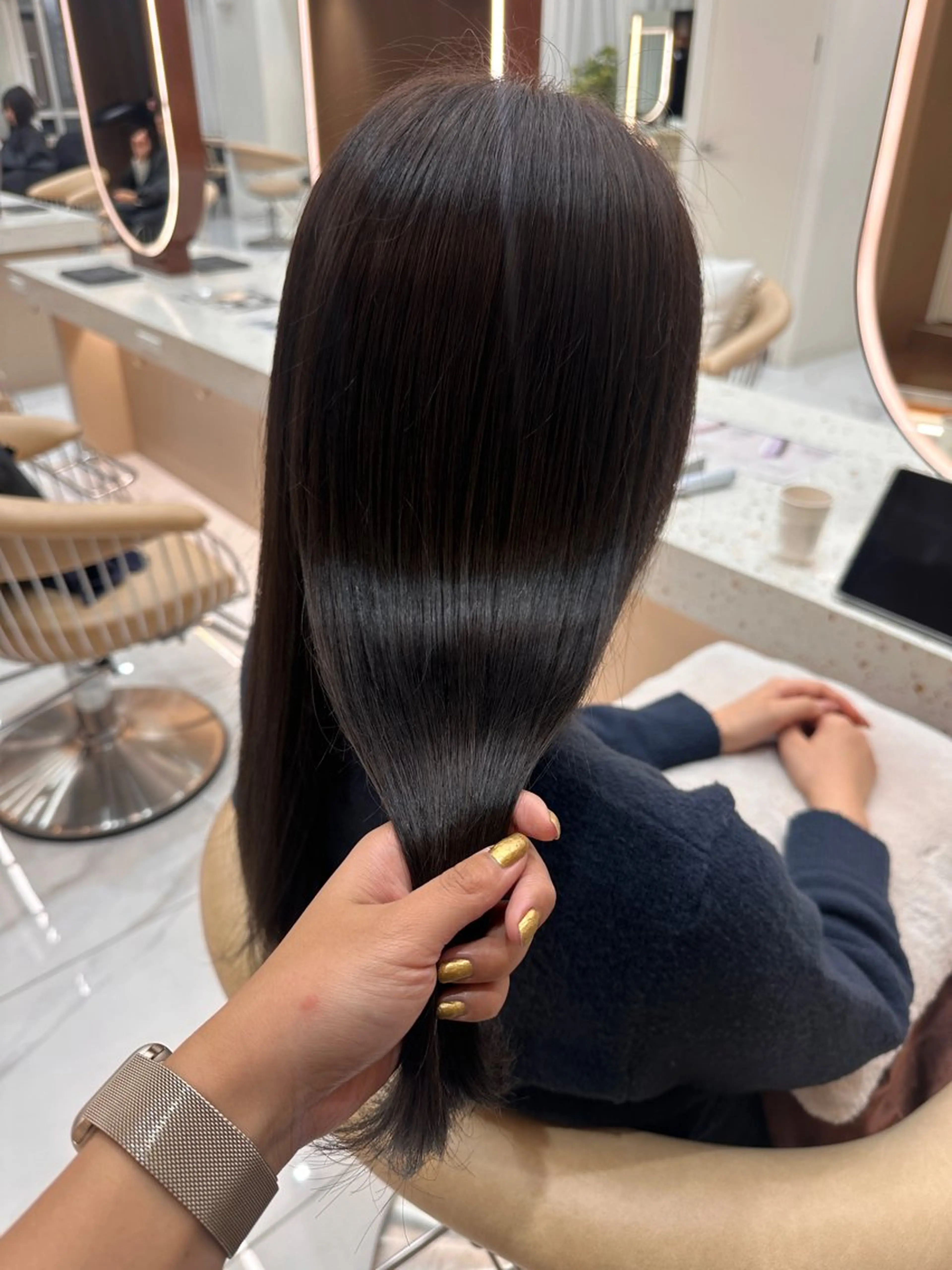 ロング ヘアカラー トリートメント オリーブカラー 長谷川のヘアスタイル