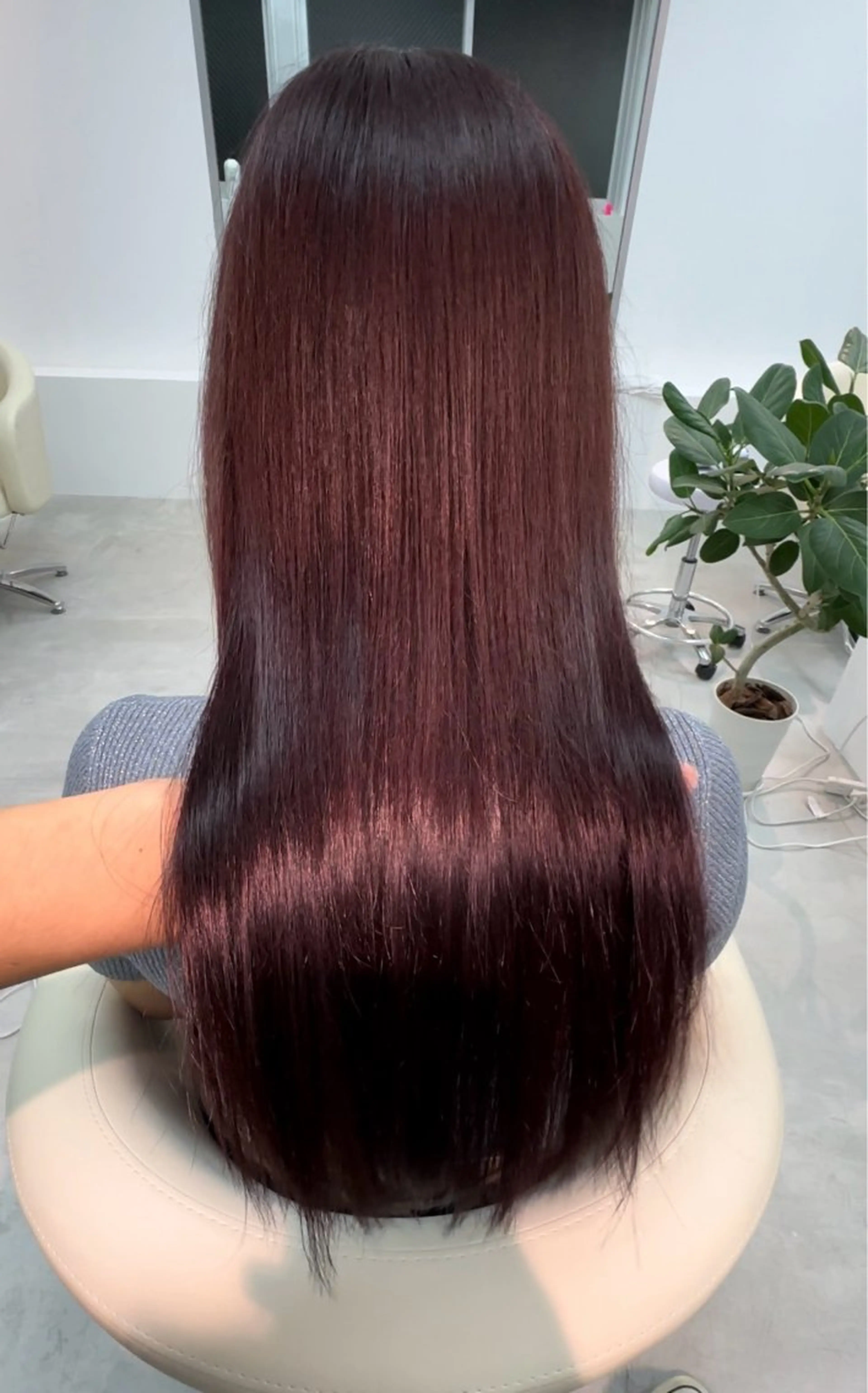 ミディアム カラー パーマ ヘアアレンジ メンズ 🍀髪質改善 ケアカラーrootsのヘアスタイル