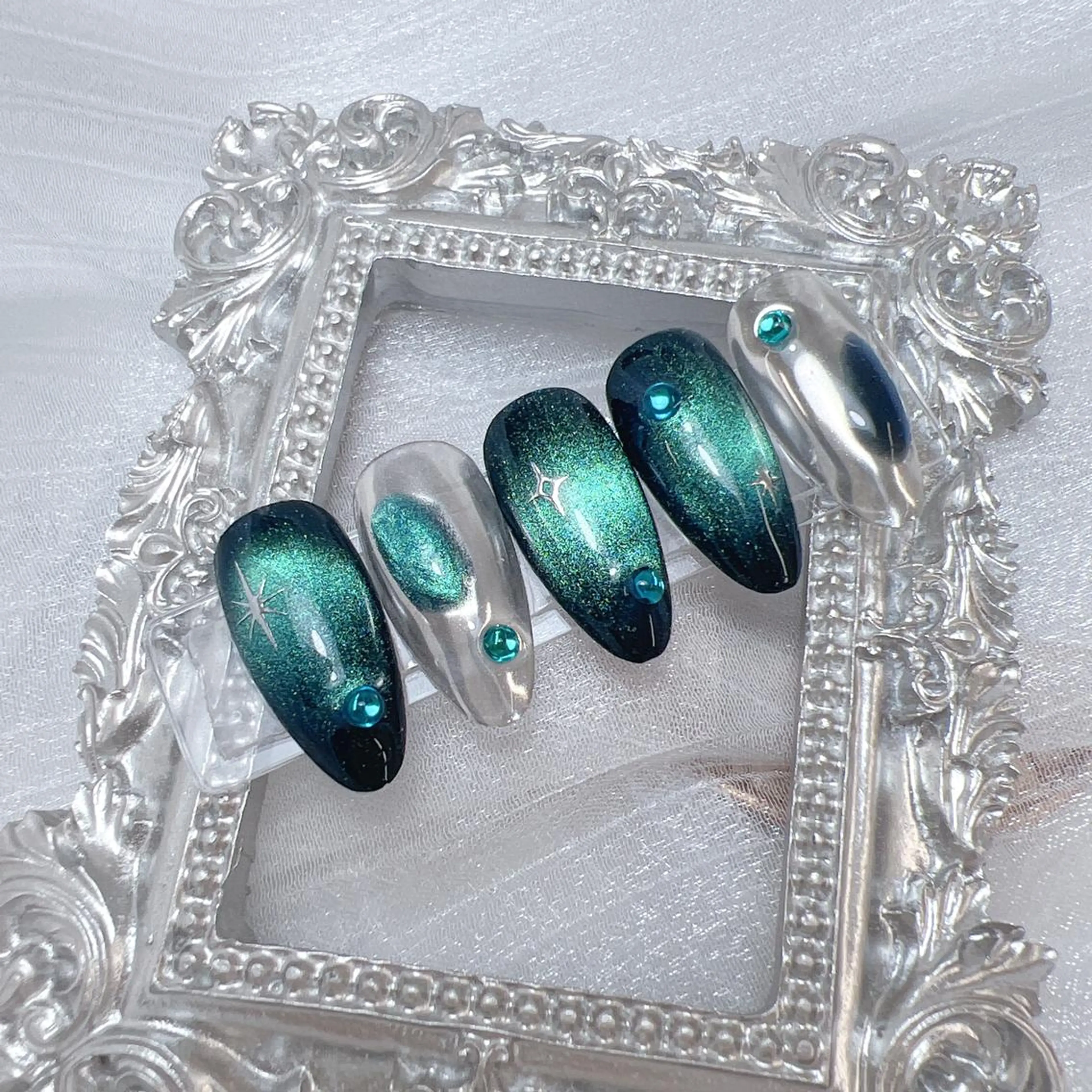 ネイル Feliz nailのネイルデザイン