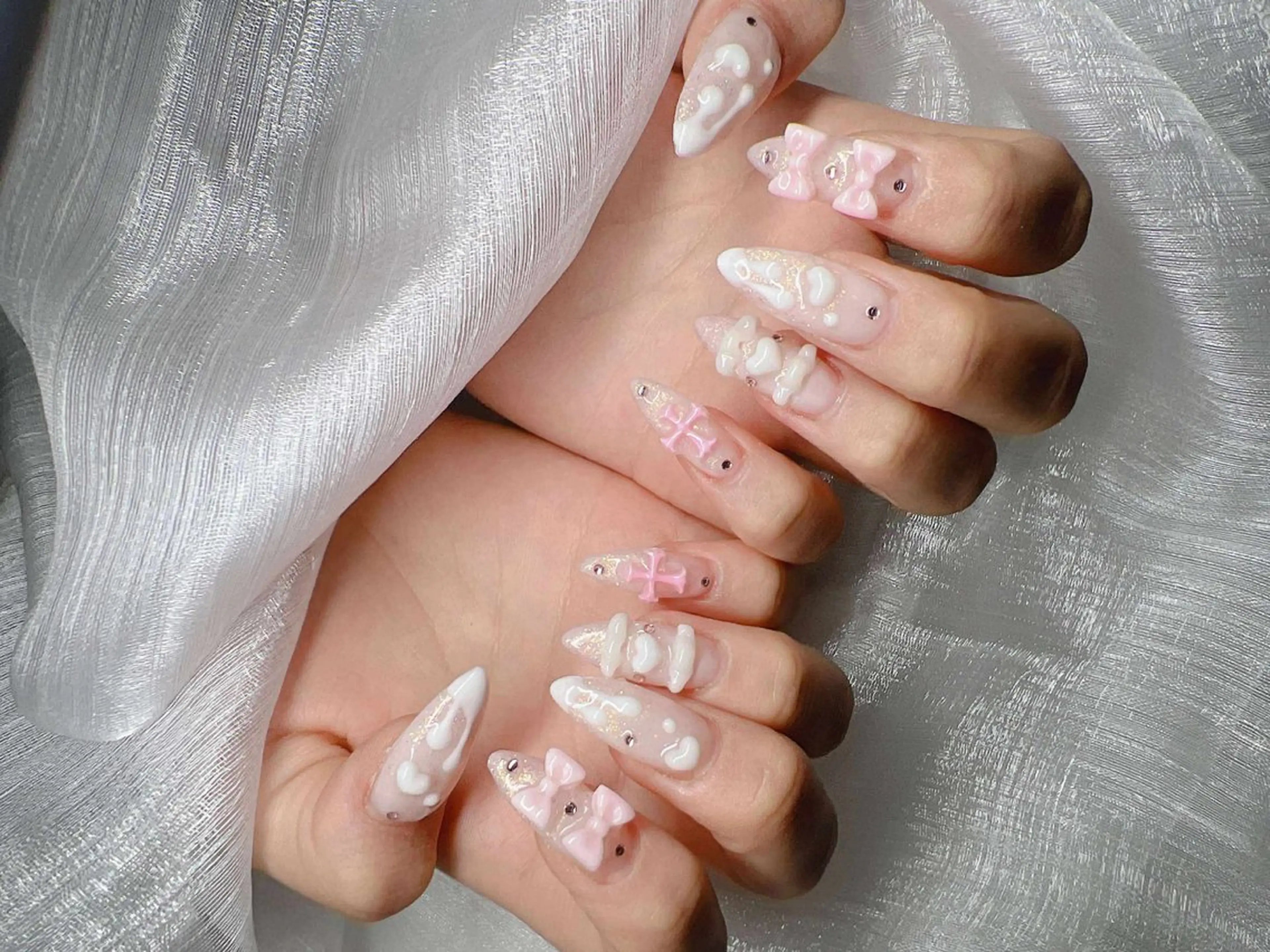 ネイル 長さ出し グラデーション 卒業式 キラキラネイル マグネットネイル ハンドネイル Lee Nailsのネイルデザイン