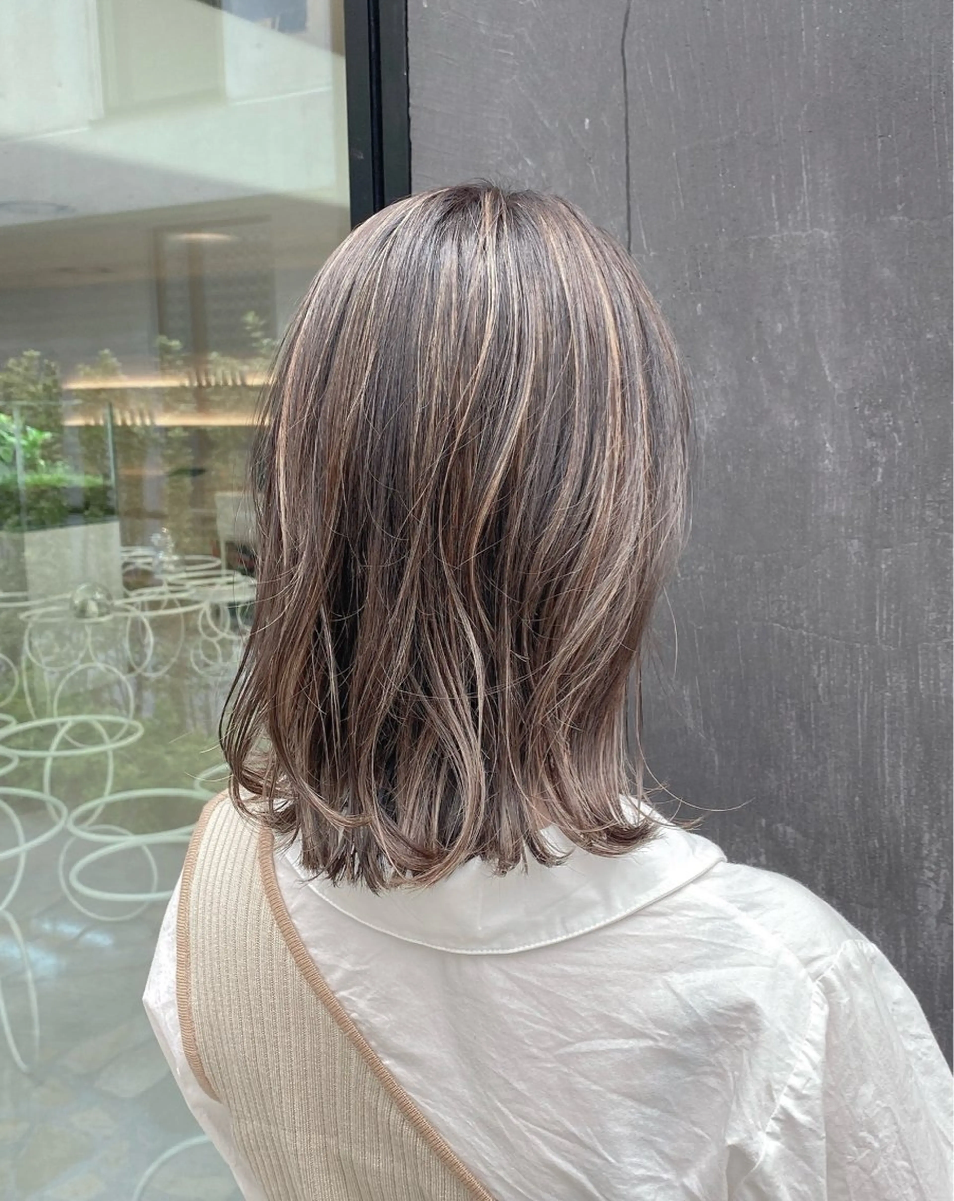 ミディアム カラー ハイライトカラー ハイライト 艶カラー吉祥寺🌸 KAZUEのヘアスタイル