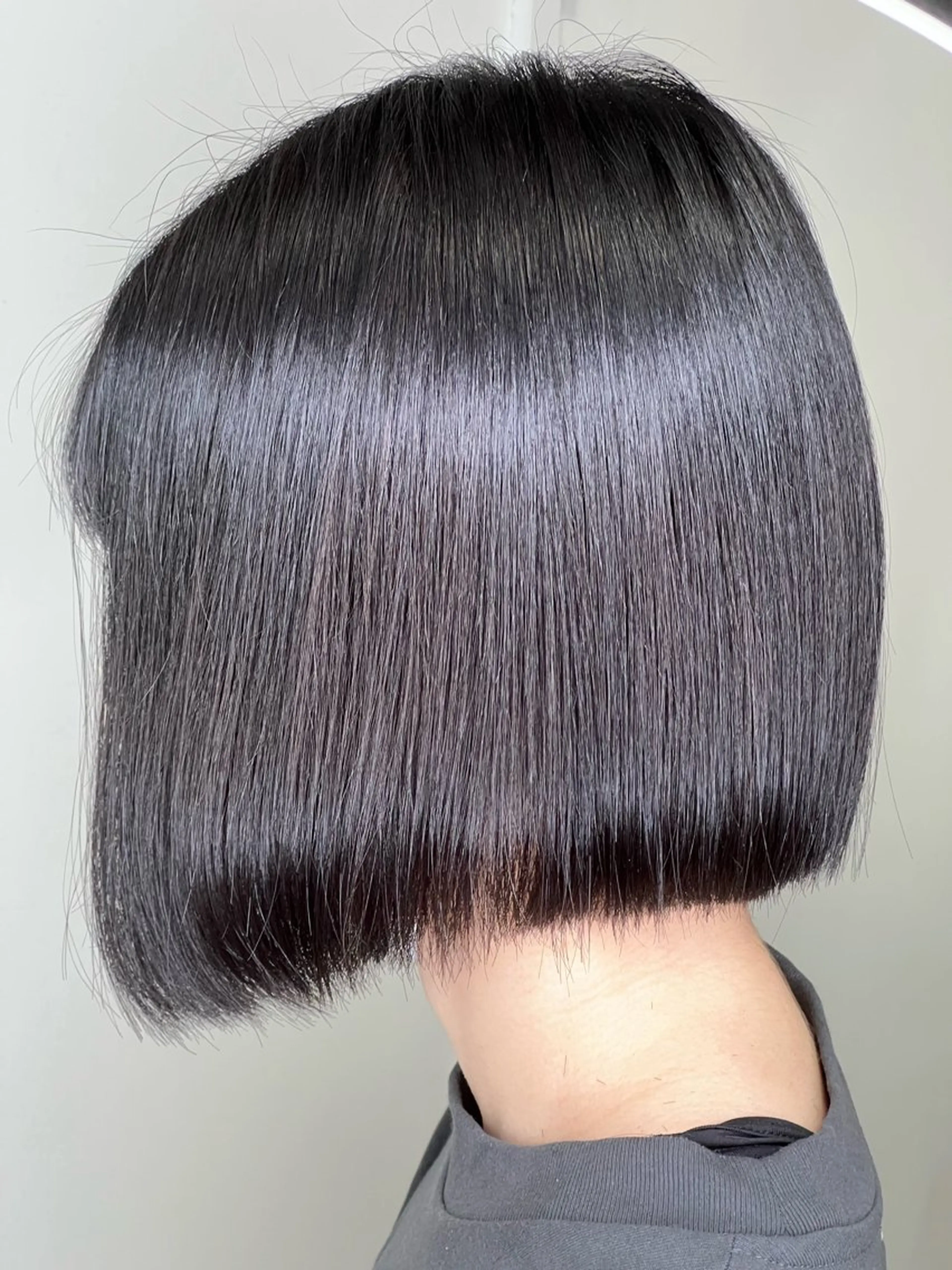 ミディアム 切りっぱなしボブ ボブ カット 【髪質改善/縮毛矯正 /カラー】ホサカのヘアスタイル