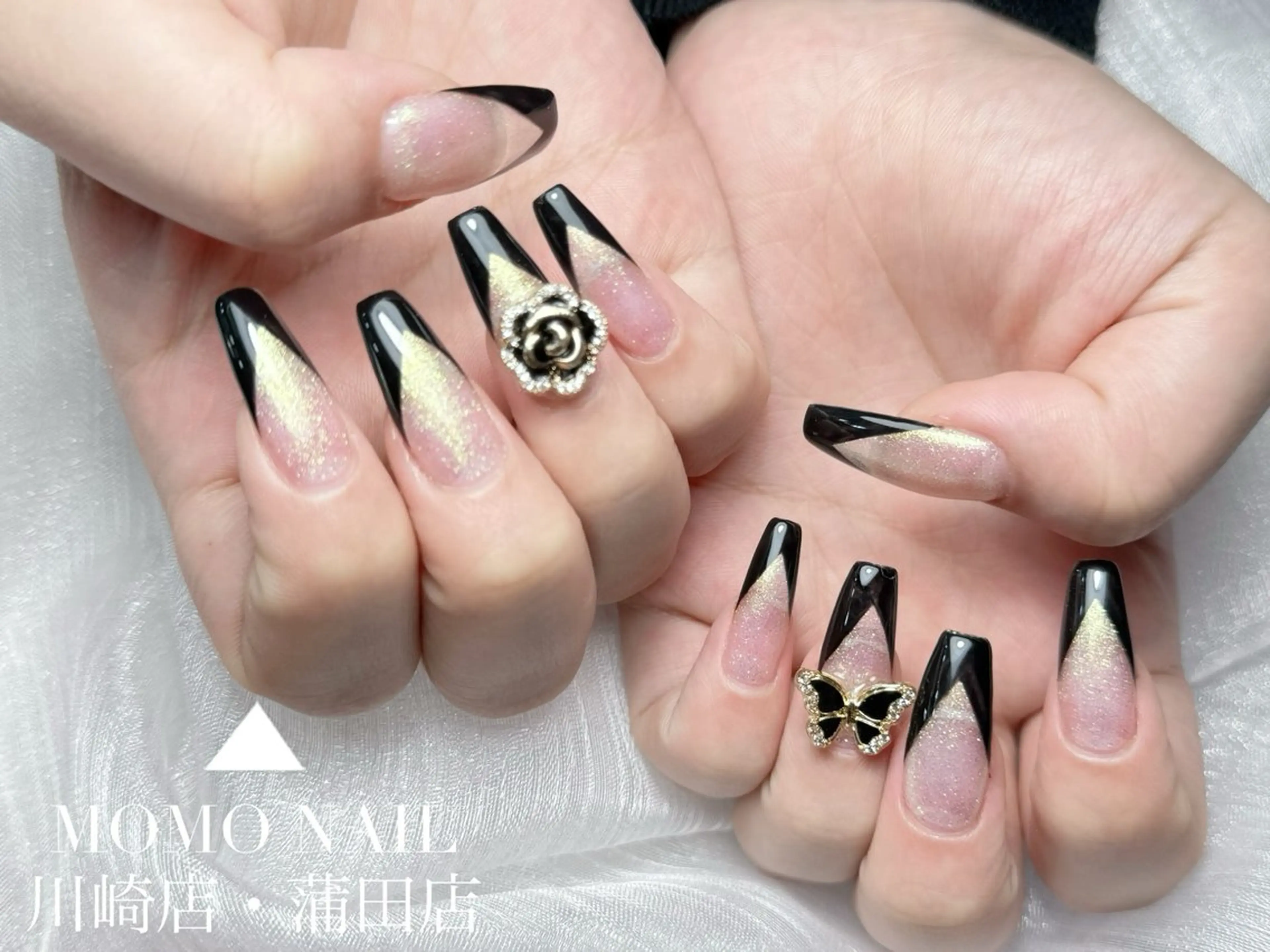 ネイル 長さ出し フレンチネイル ネイルチップ MOMO nail所属・NIITSU 川崎のネイルデザイン