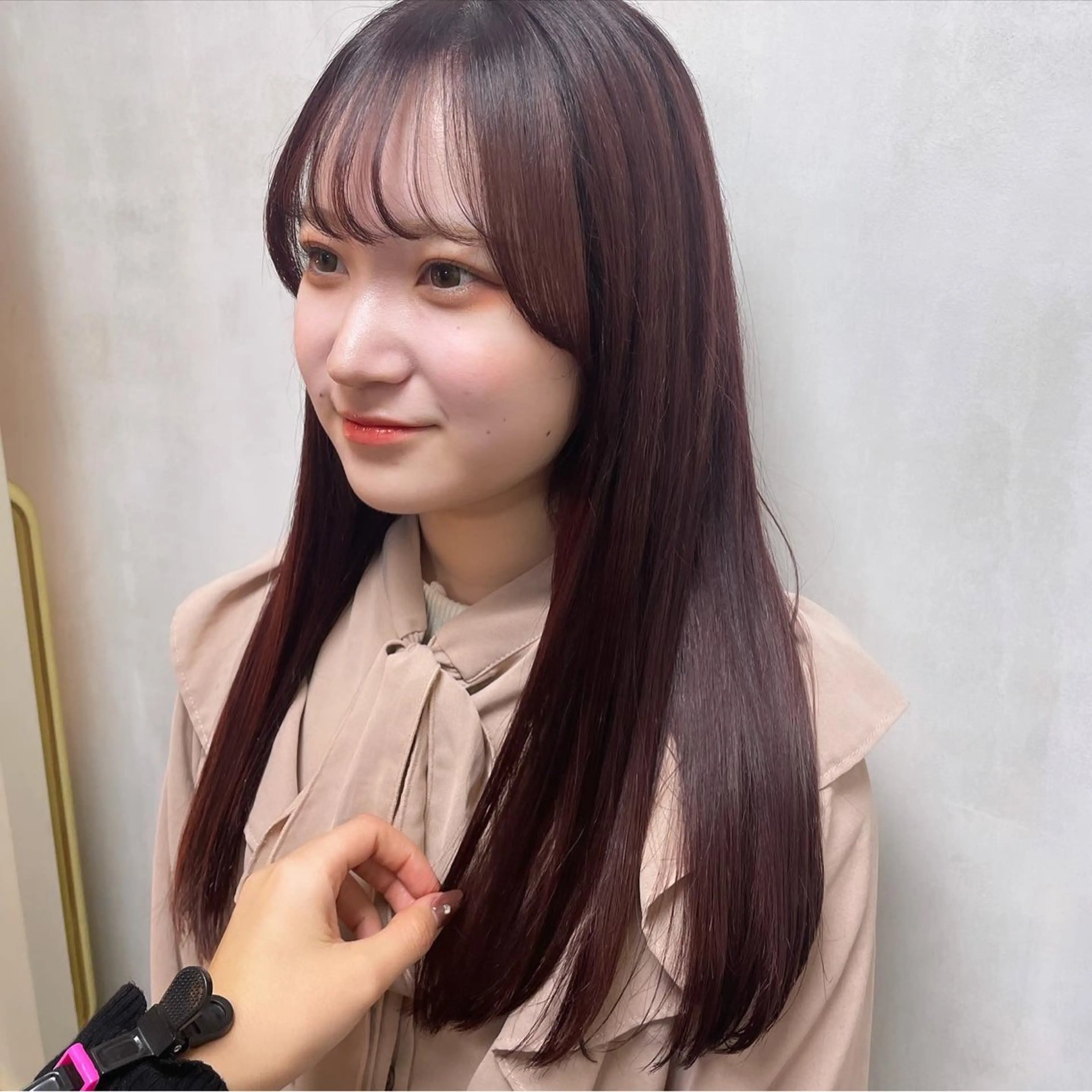 ロング acroあべの店所属・🧸顔周りカット /透明感🎀のヘアスタイル