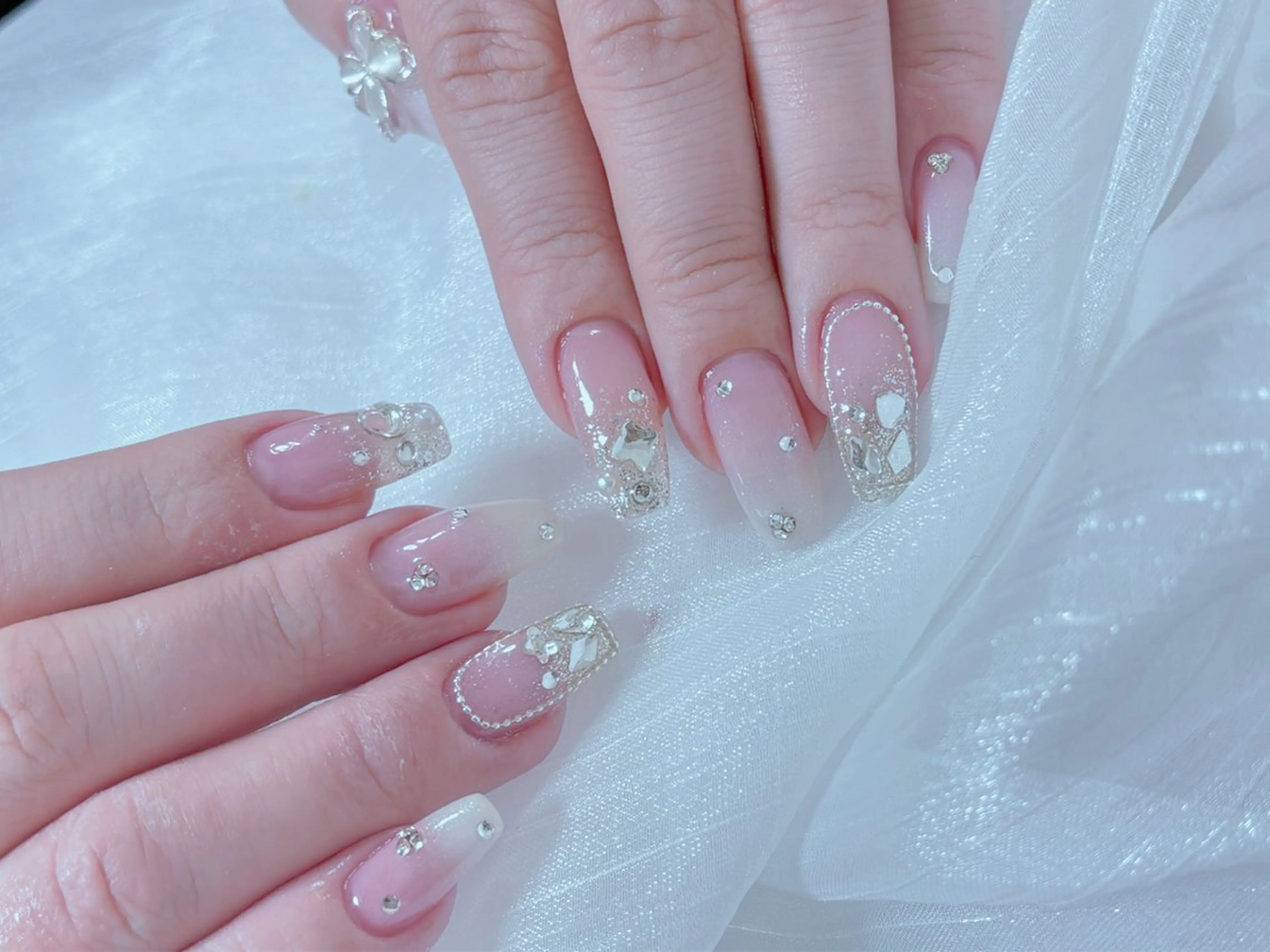 ネイル ネイルサロン エクラ 🌹【スカルプ専門】のネイルデザイン