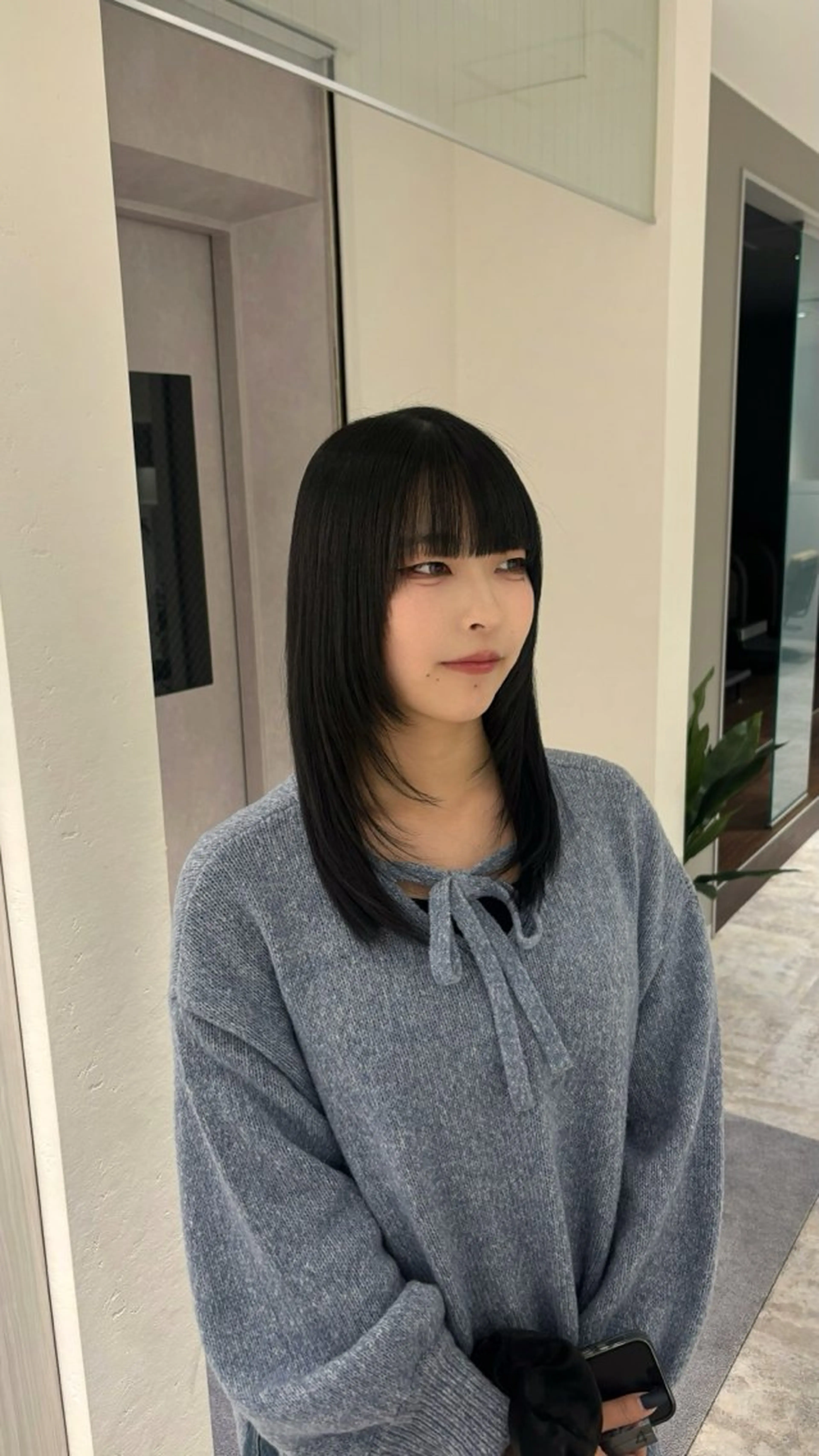 ロング 顔周りカット bellus所属・田名部 愛乙のヘアスタイル